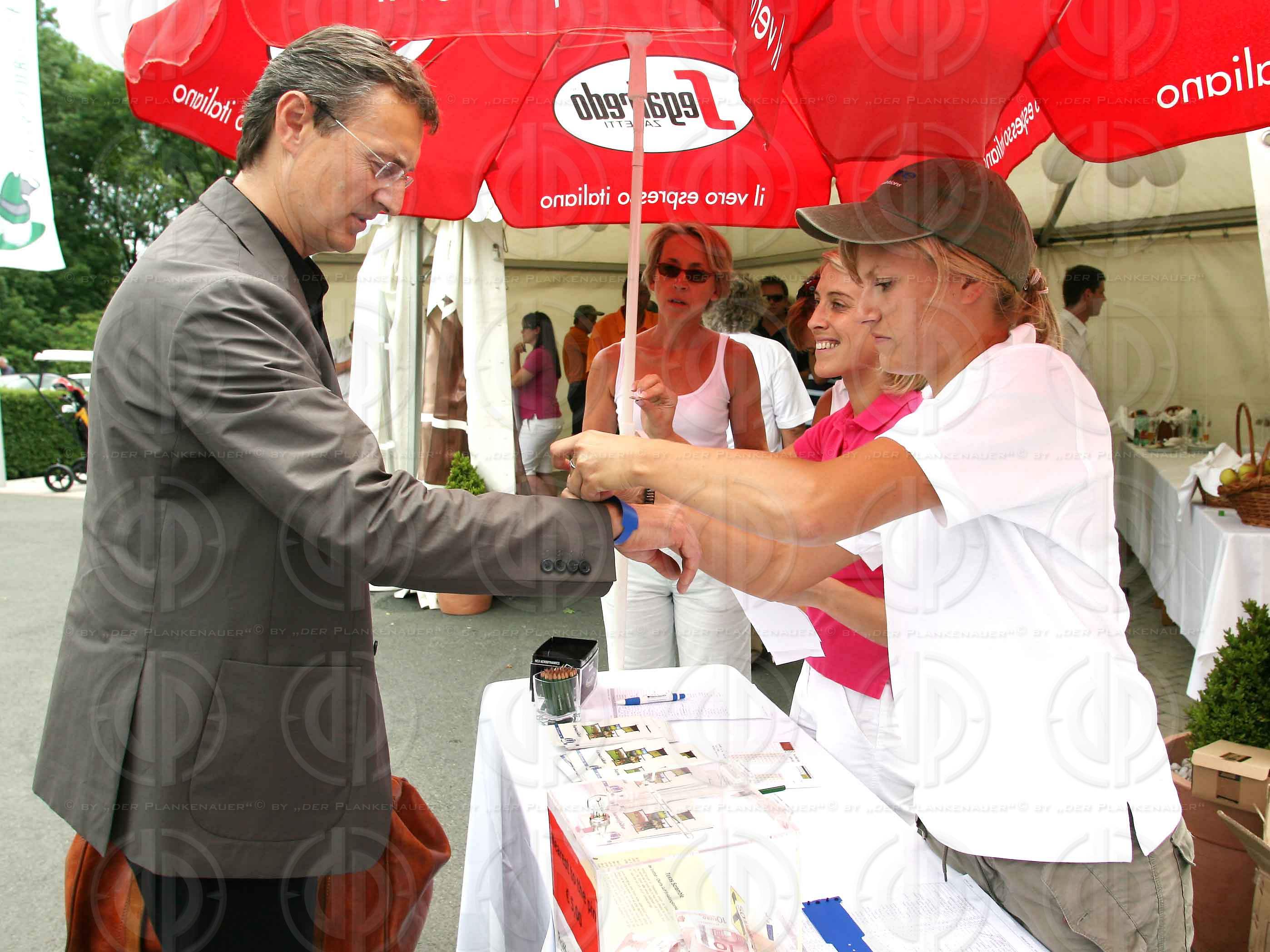 Das Institut-Charity Golf Einladungsturnier-Registrierung