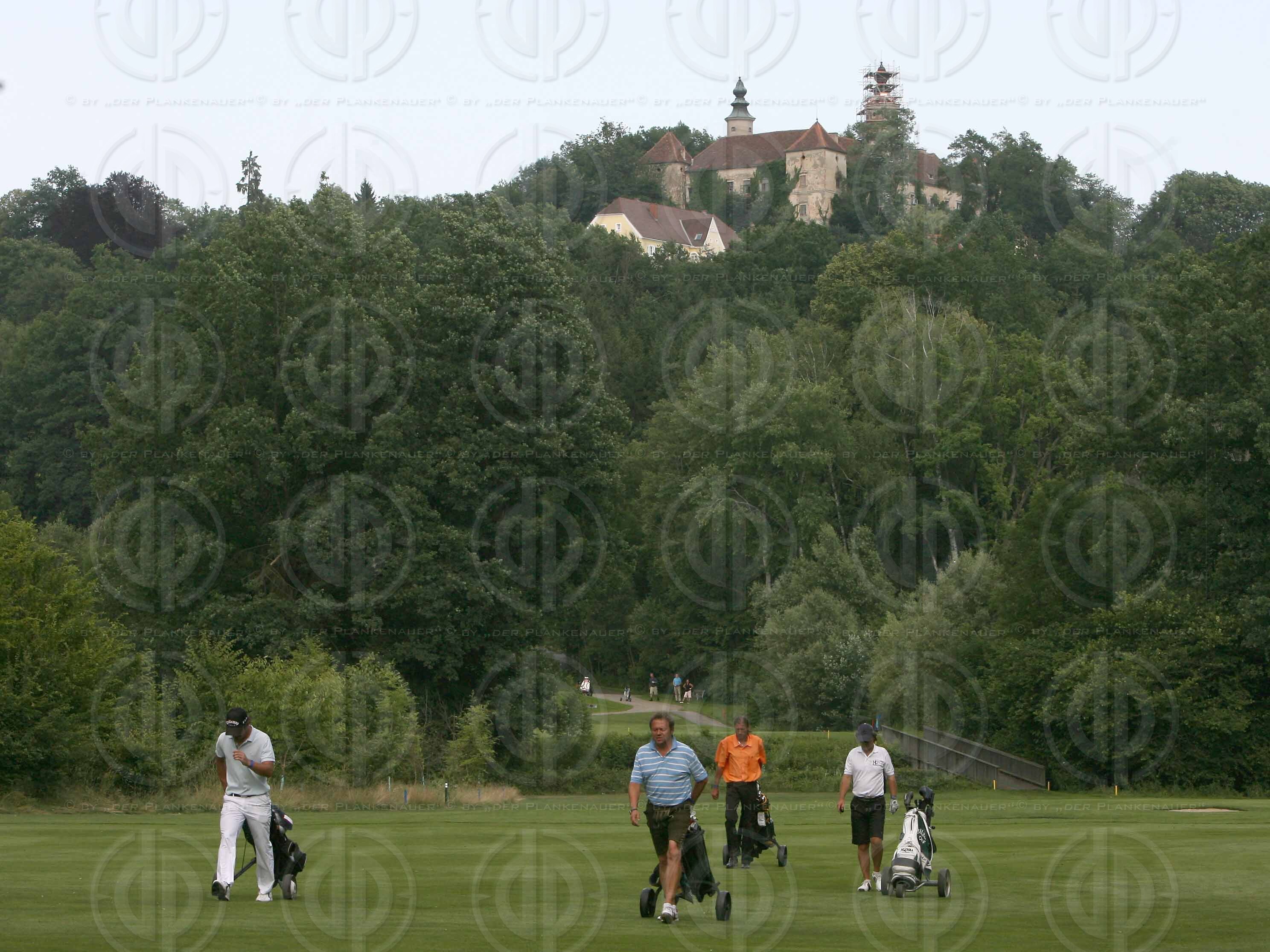 Das Institut-Charity Golf Einladungsturnier-Bewerb