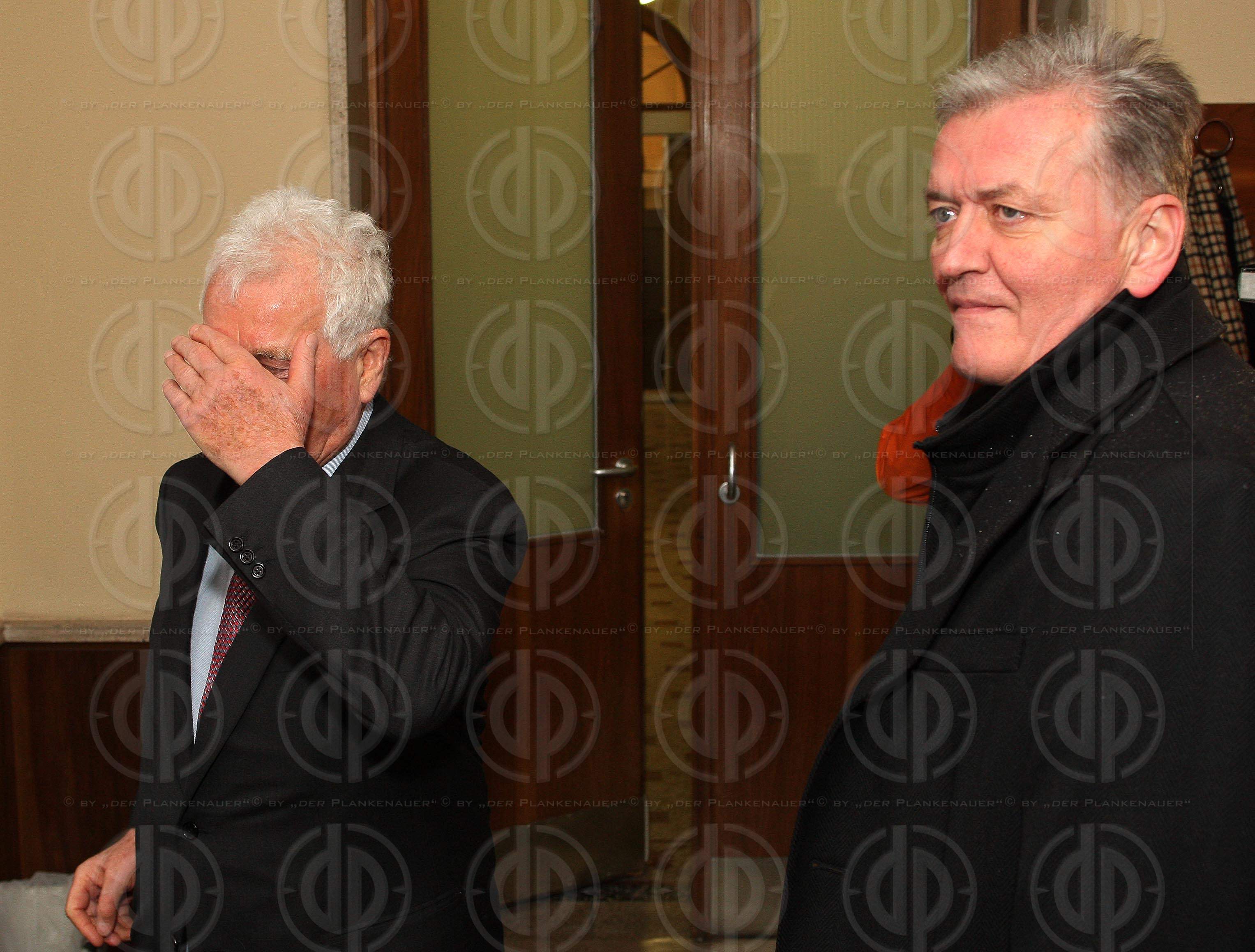 Strafverfahren gegen Hannes KARTNIG u.a.