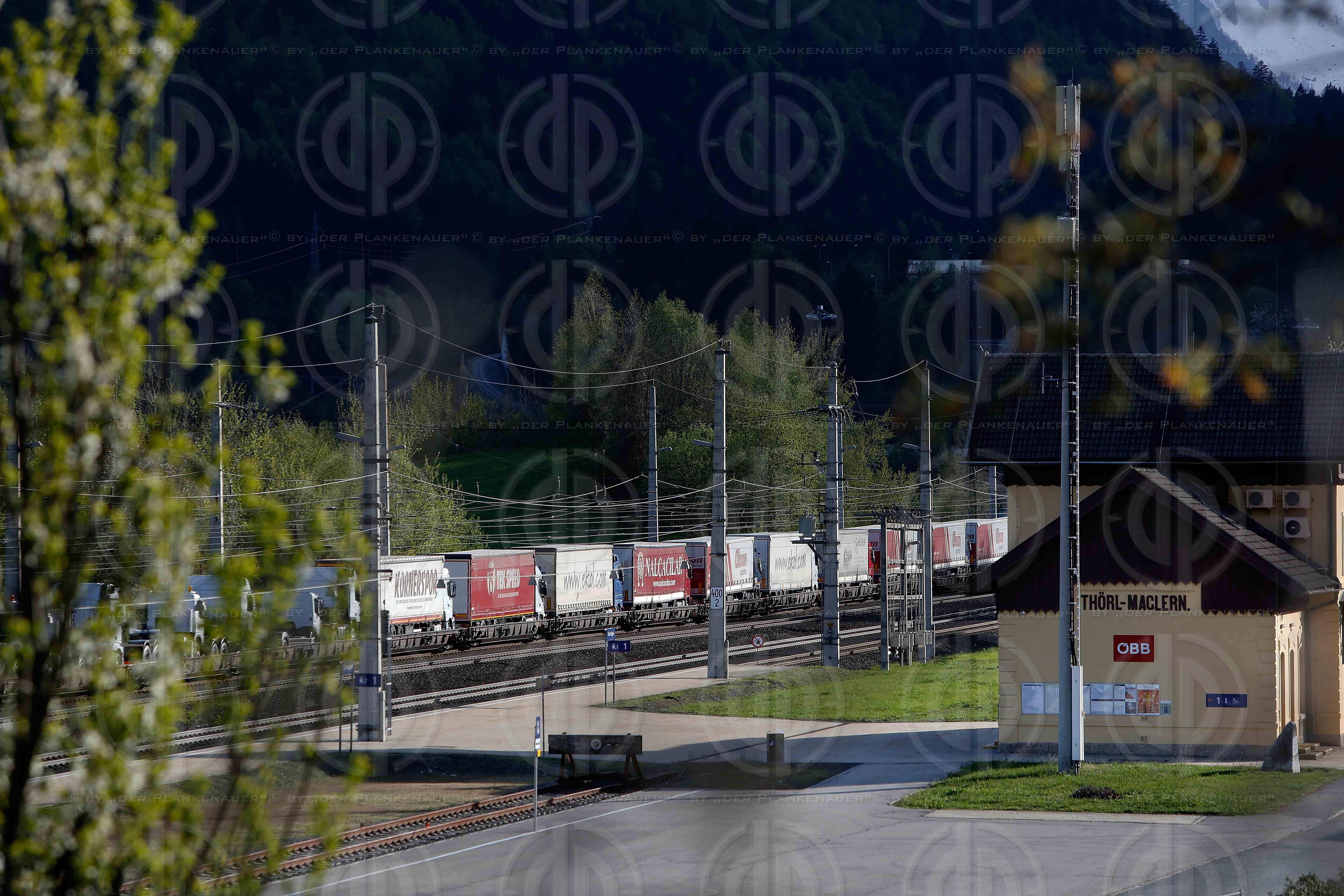 Staatsgrenze in Thoerl-Maglern