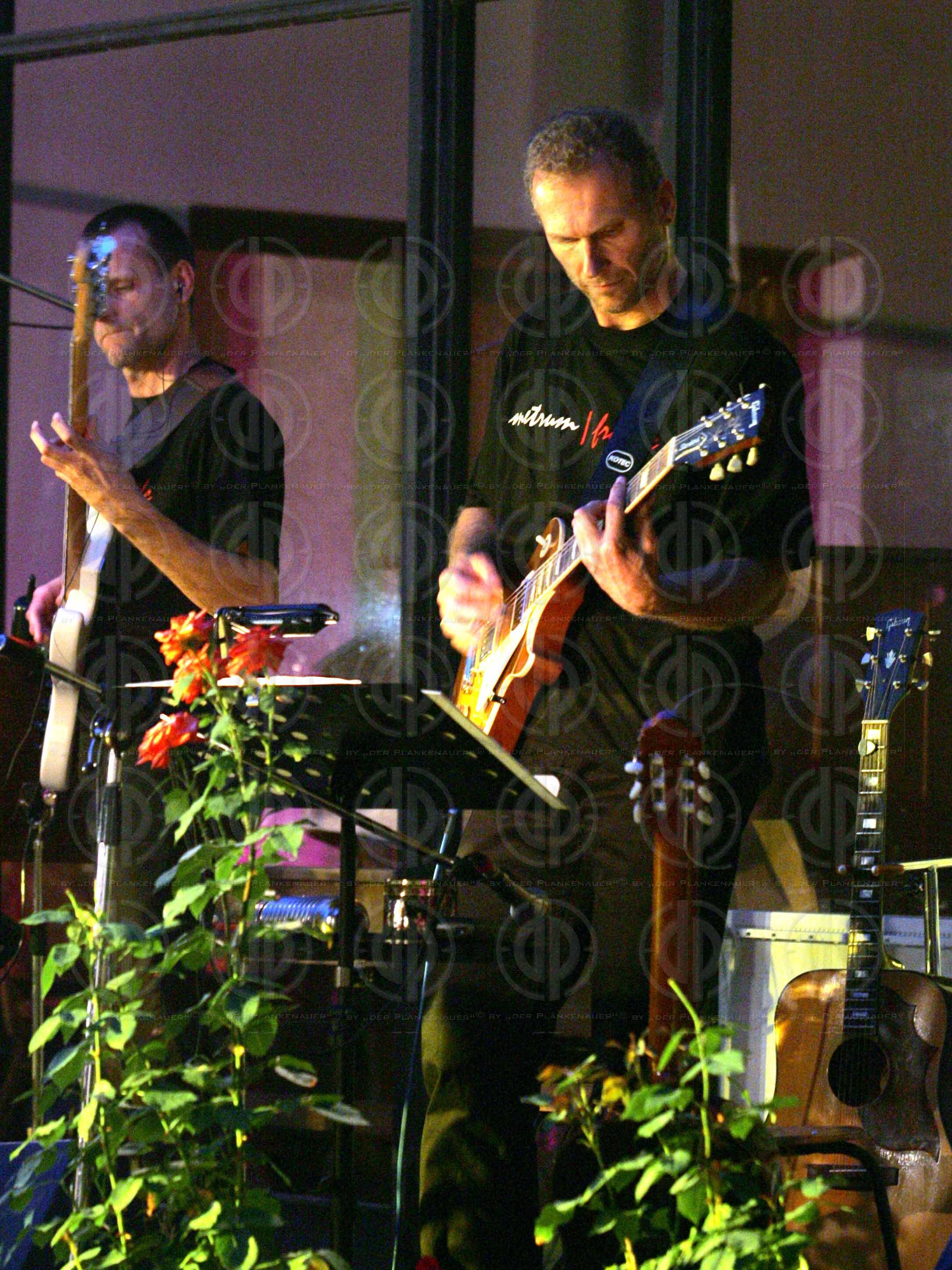 Open Air metrum music fragile narration