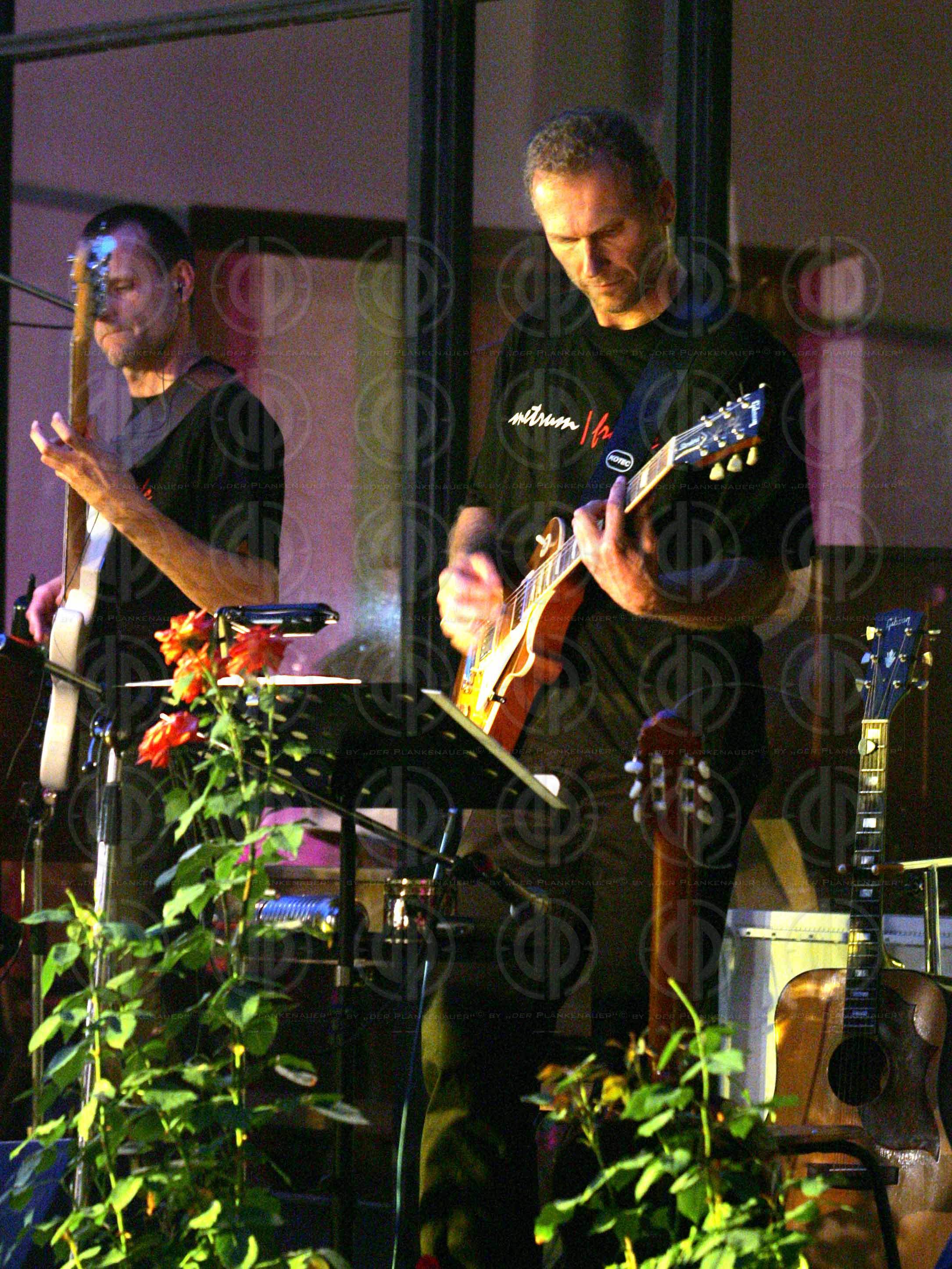 Open Air metrum music fragile narration