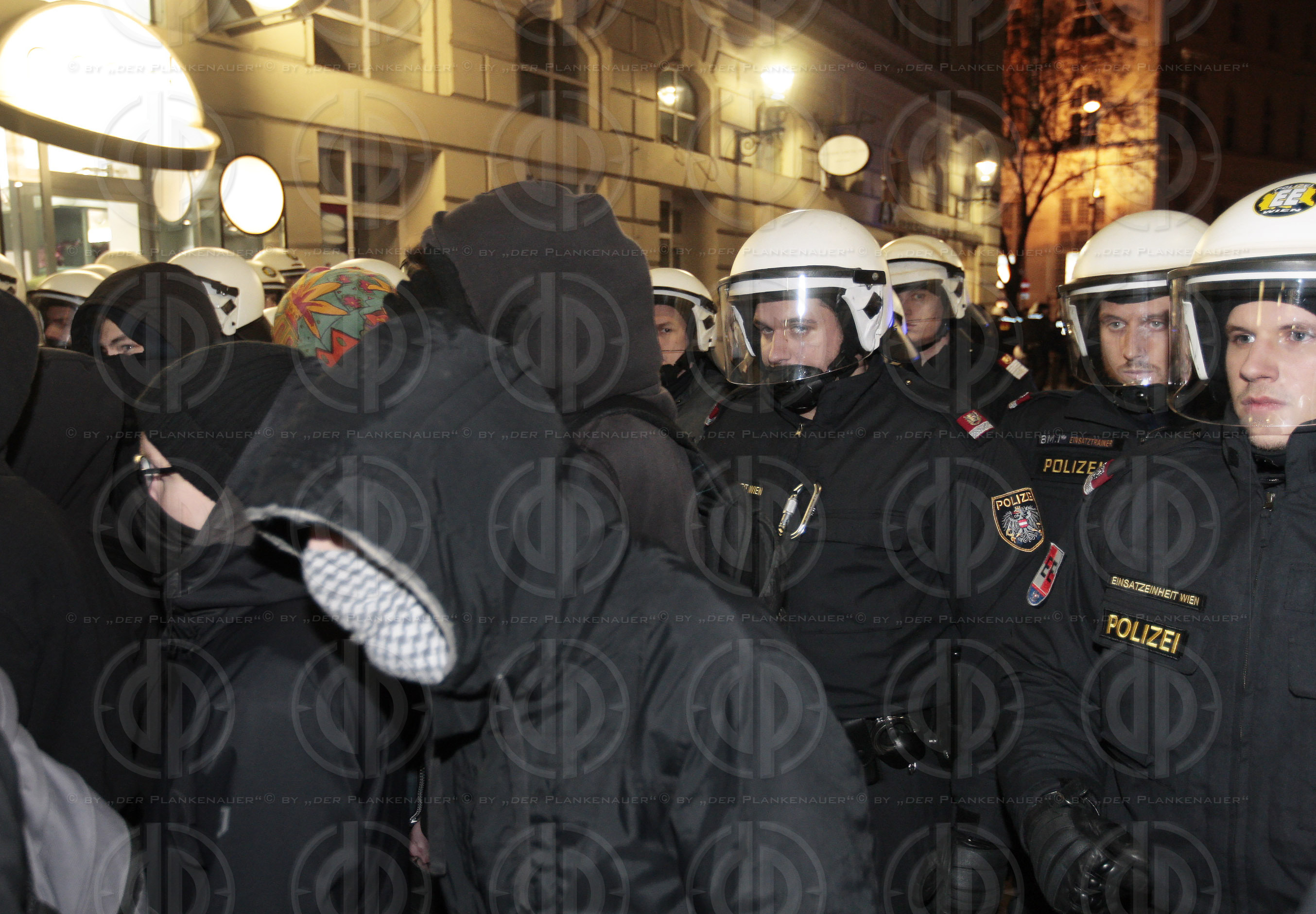 Demos rund um den Akademikerball 2016