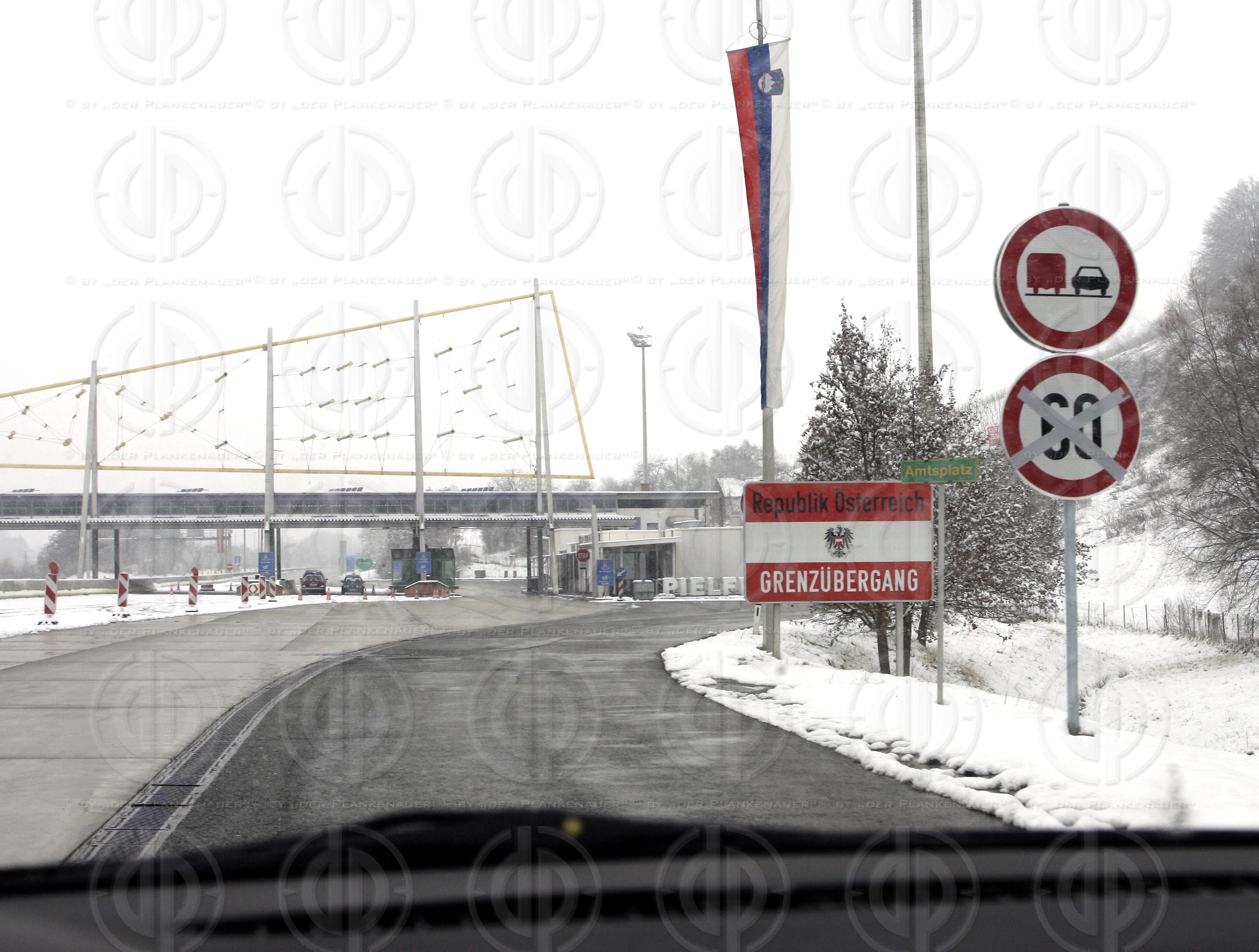 Grenzübergang Spielefeld