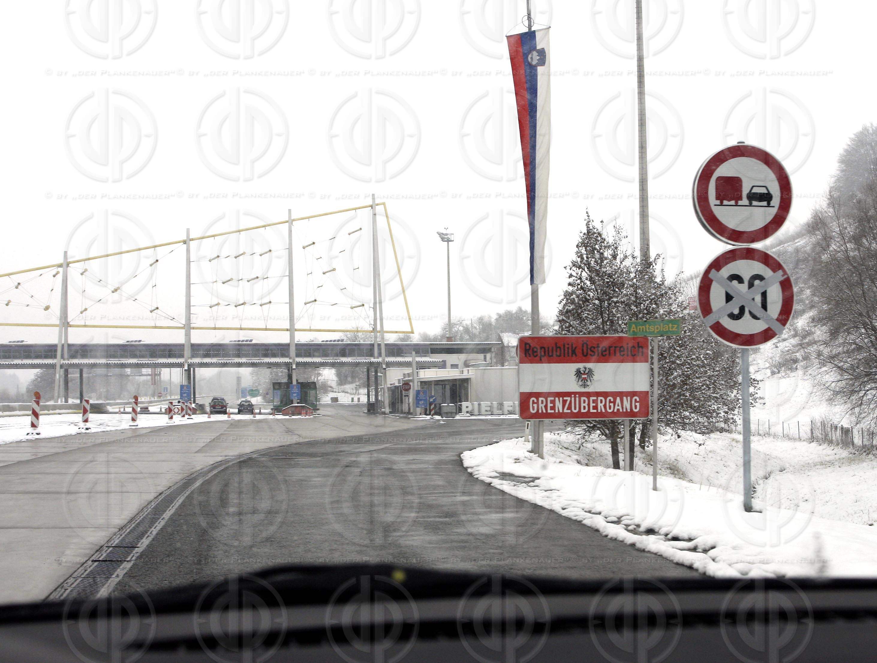Grenzübergang Spielefeld