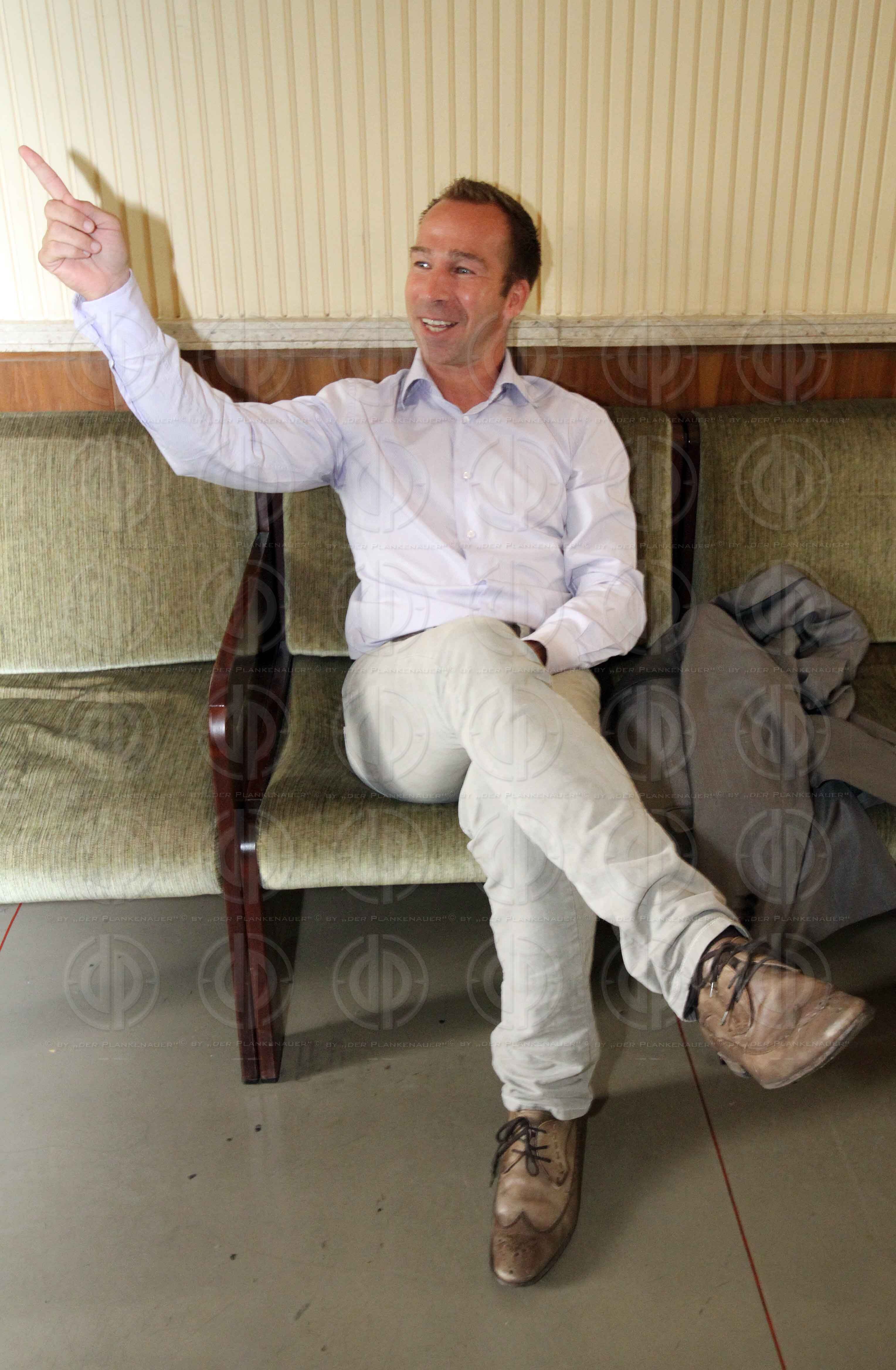 Strafverfahren gegen Hannes KARTNIG u.a.