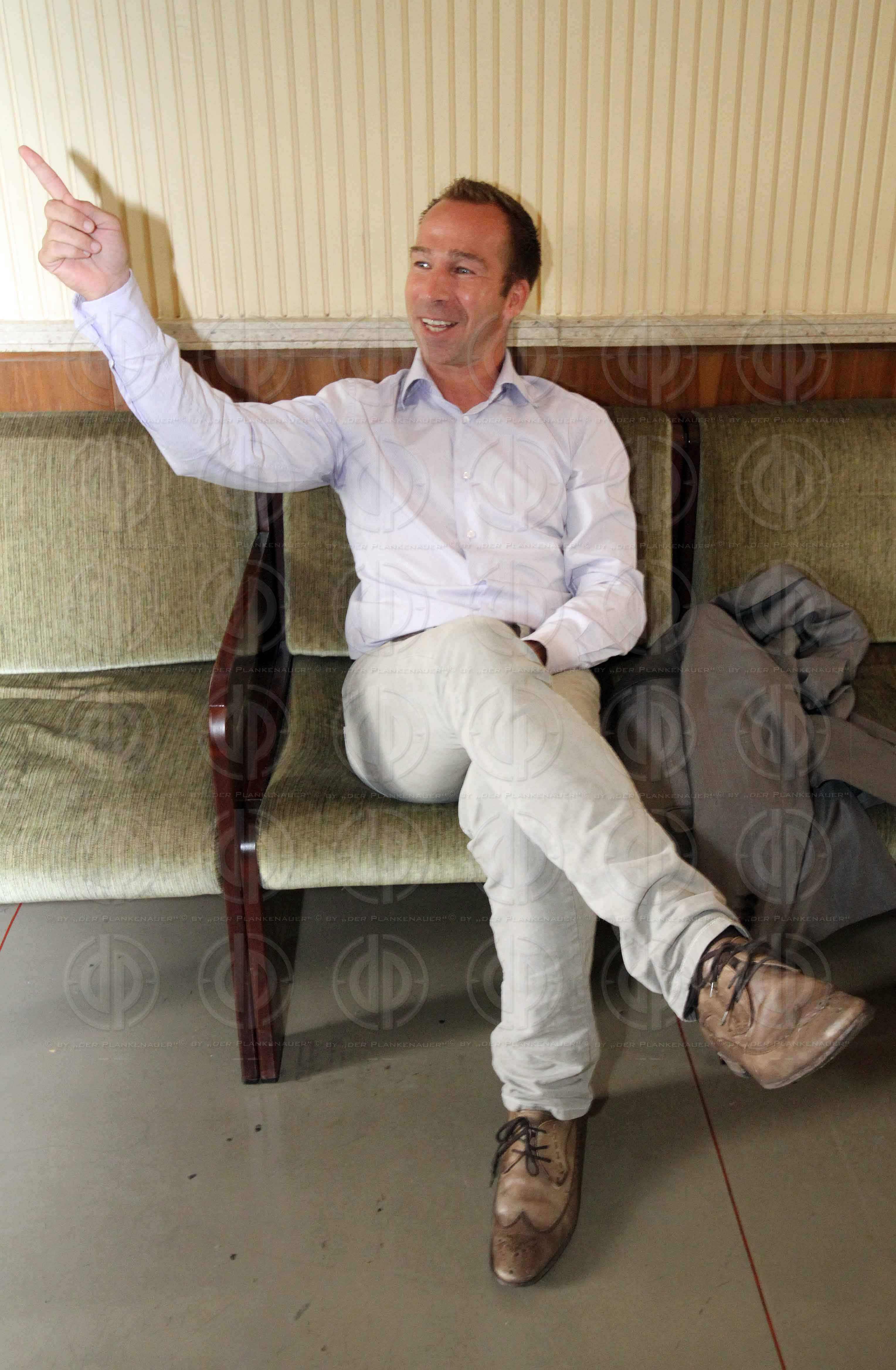 Strafverfahren gegen Hannes KARTNIG u.a.