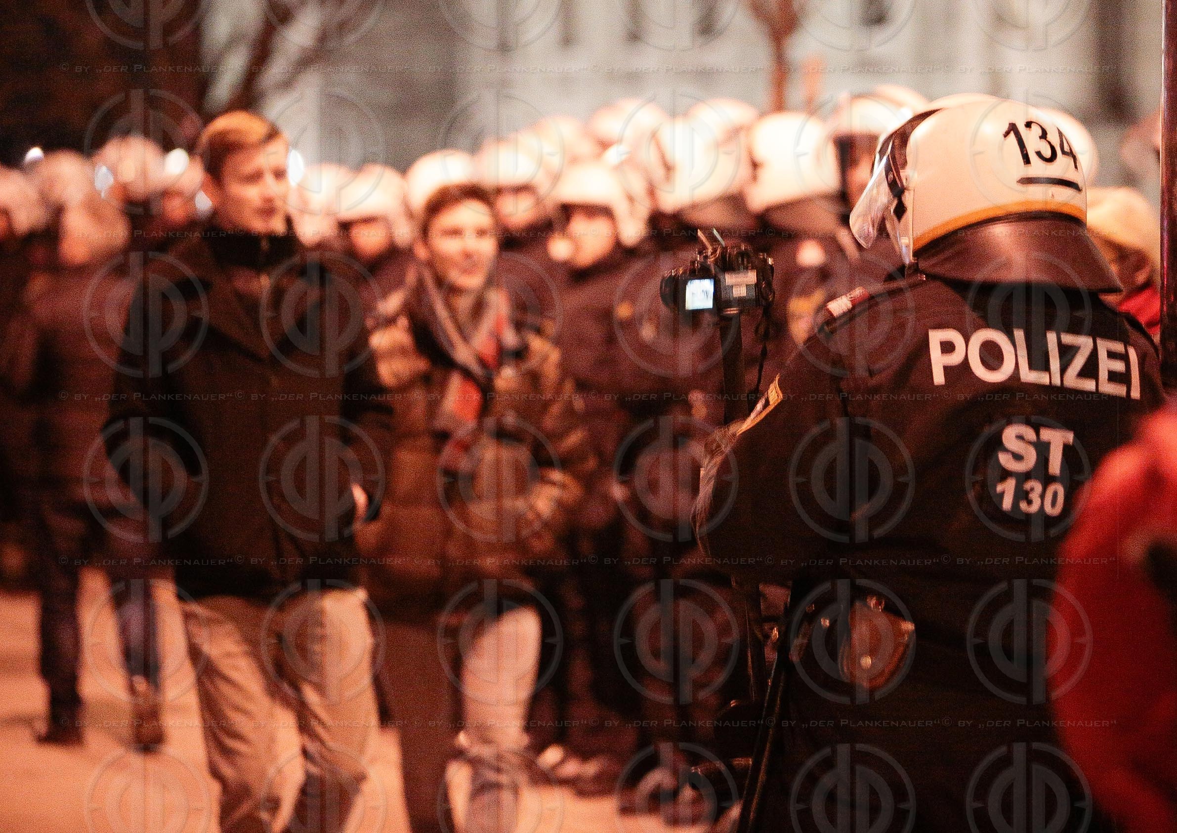 Demos rund um den Akademikerball 2016