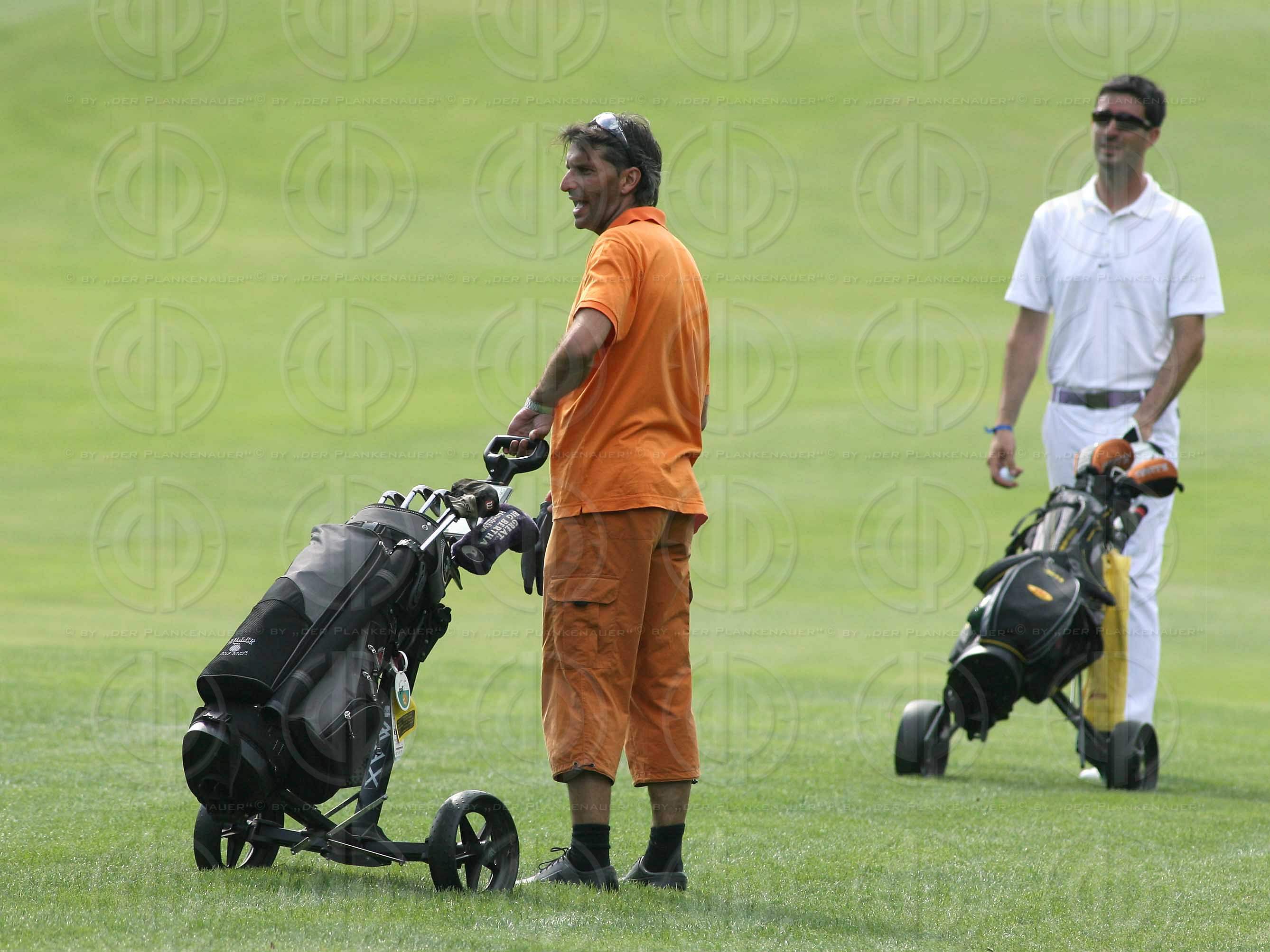 Das Institut-Charity Golf Einladungsturnier-Bewerb