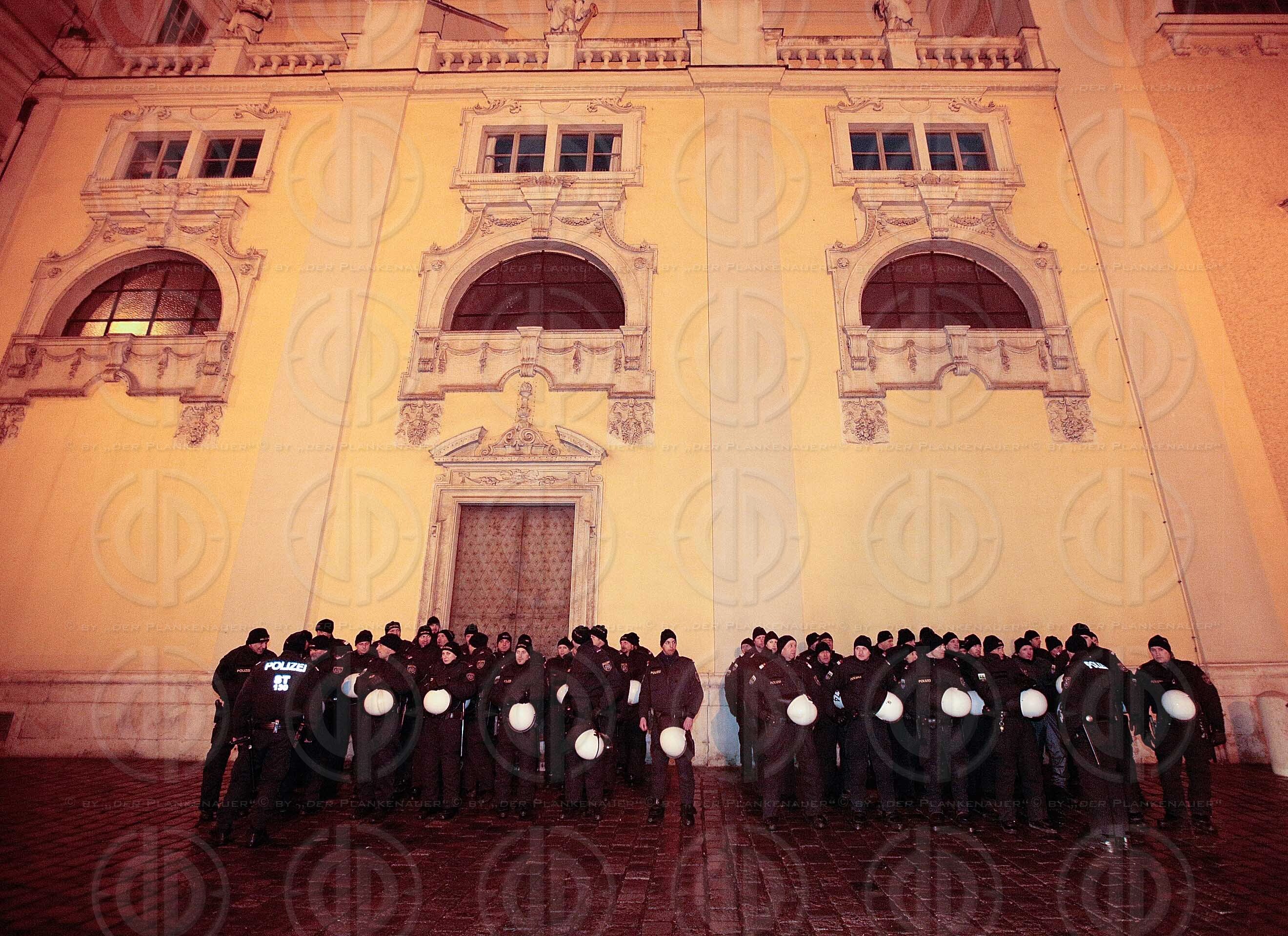 Pegida Demo und Gegendemo