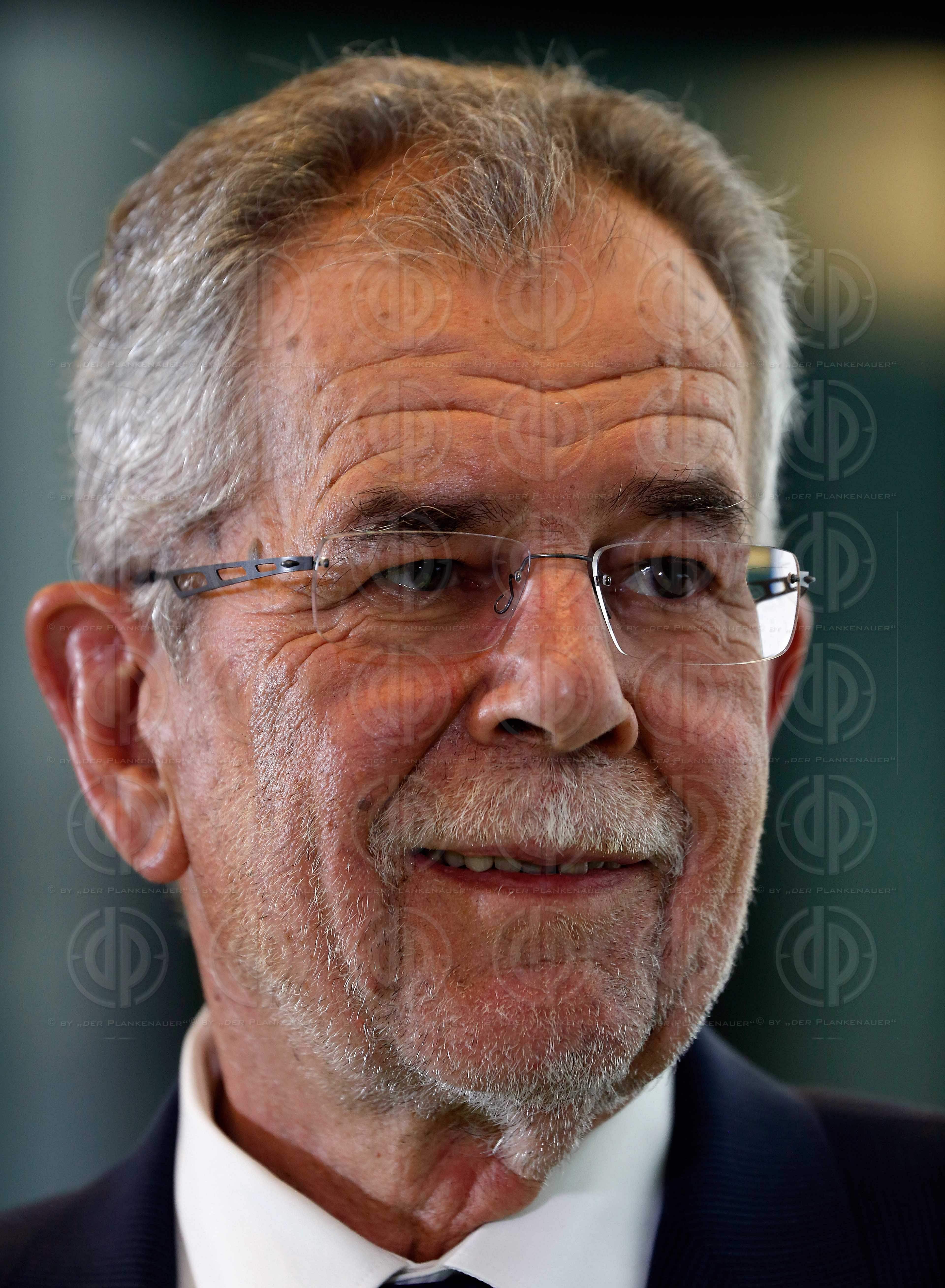 BP-Wahl 2016, Kandidat VAN DER BELLEN
