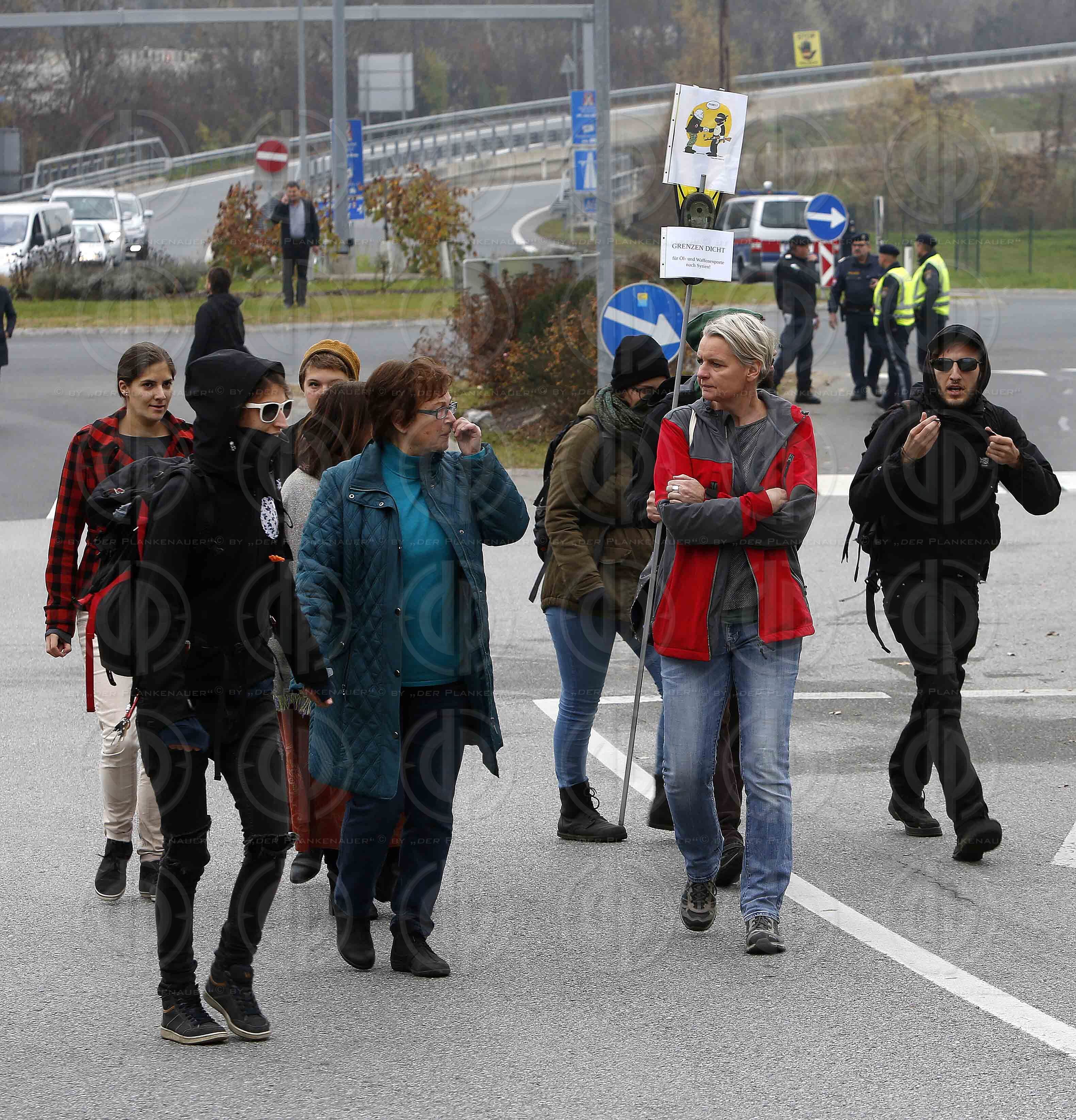 Antifa-Demo und Gegendemo in Spielfeld und Umgebung