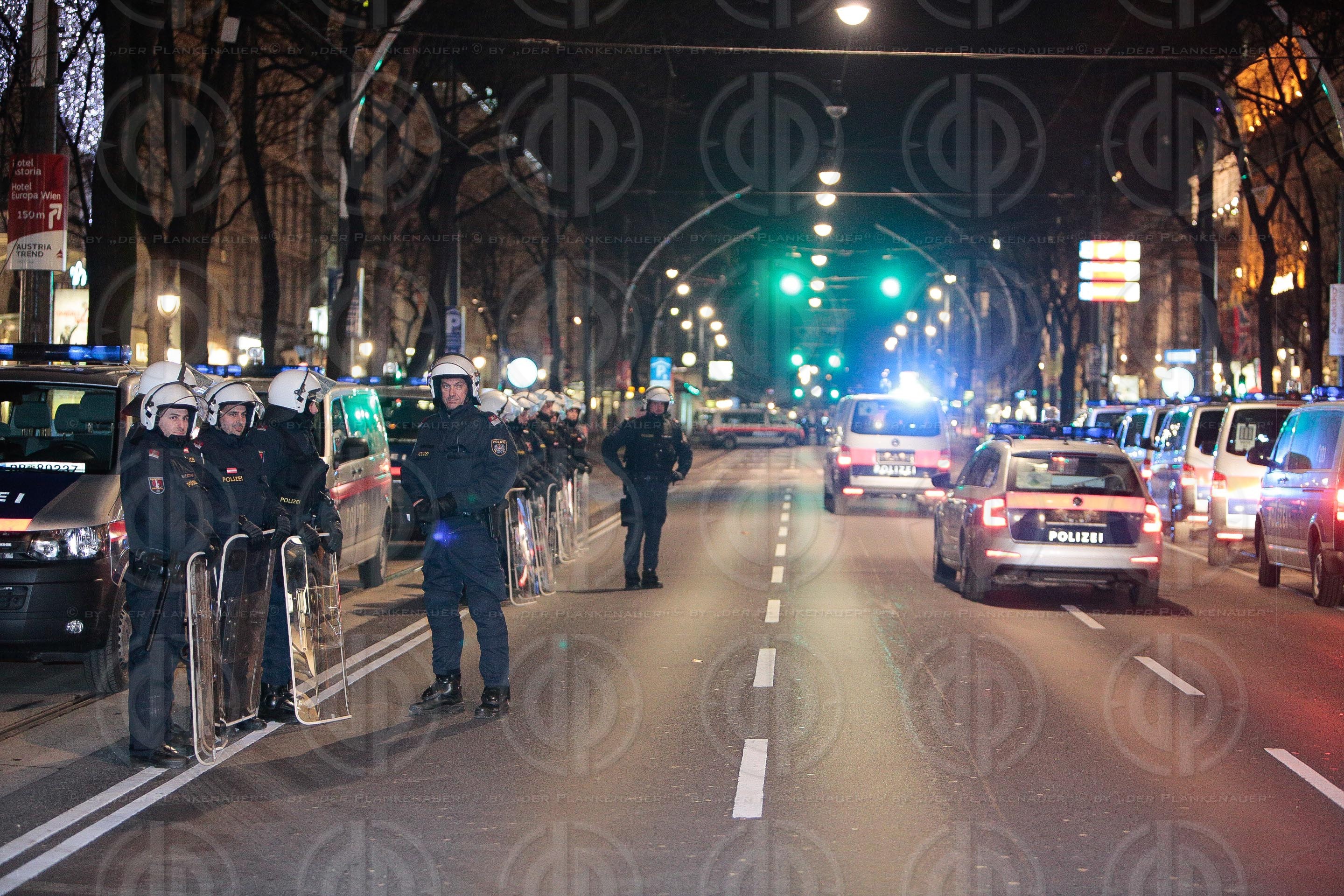 Demos rund um den Akademikerball 2016