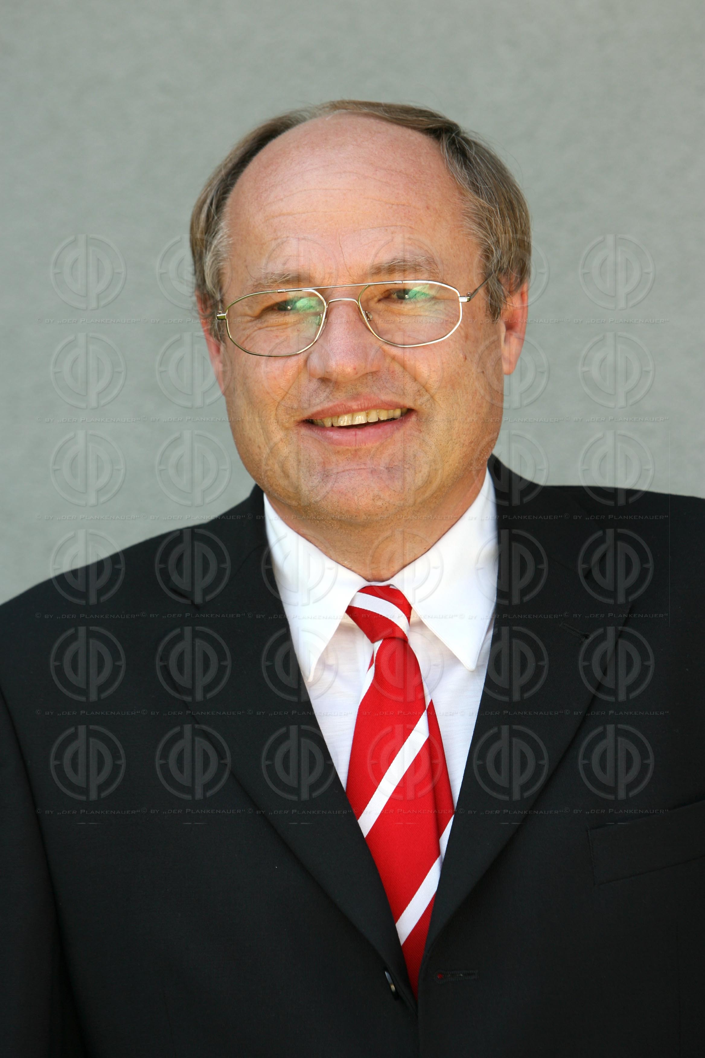Dr. Martin LEONHARDT