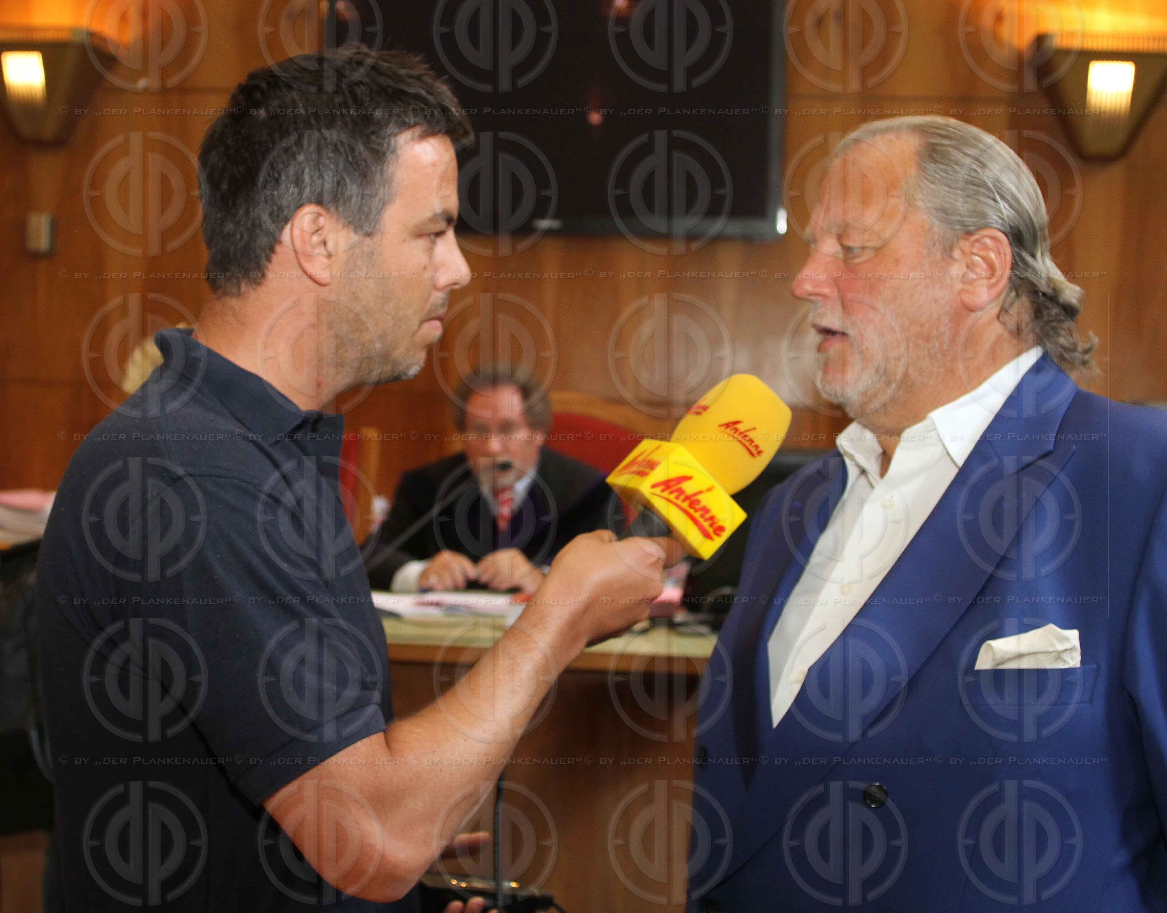 Strafverfahren gegen Hannes KARTNIG u.a.