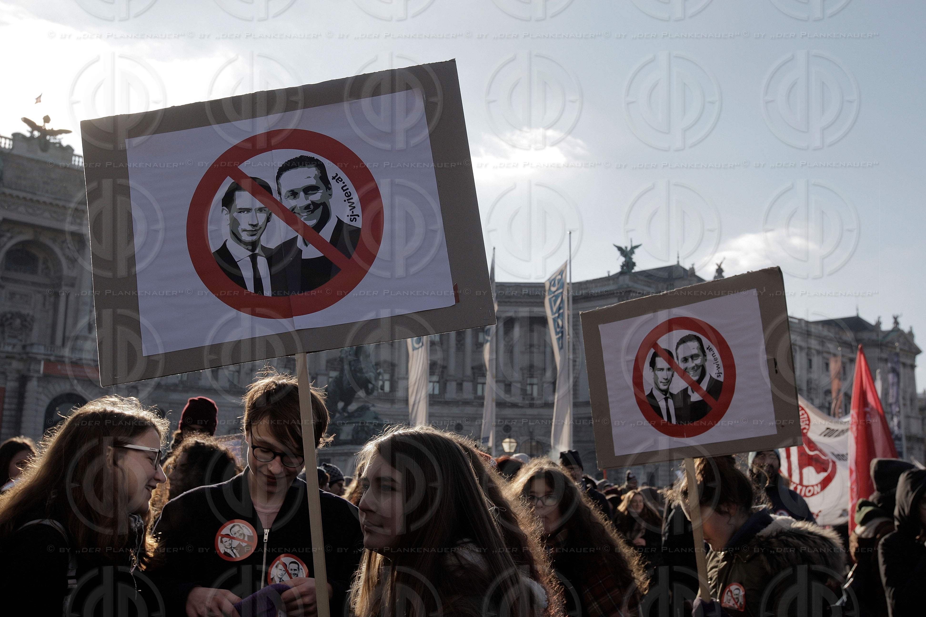 Demos gegen neue Regierung