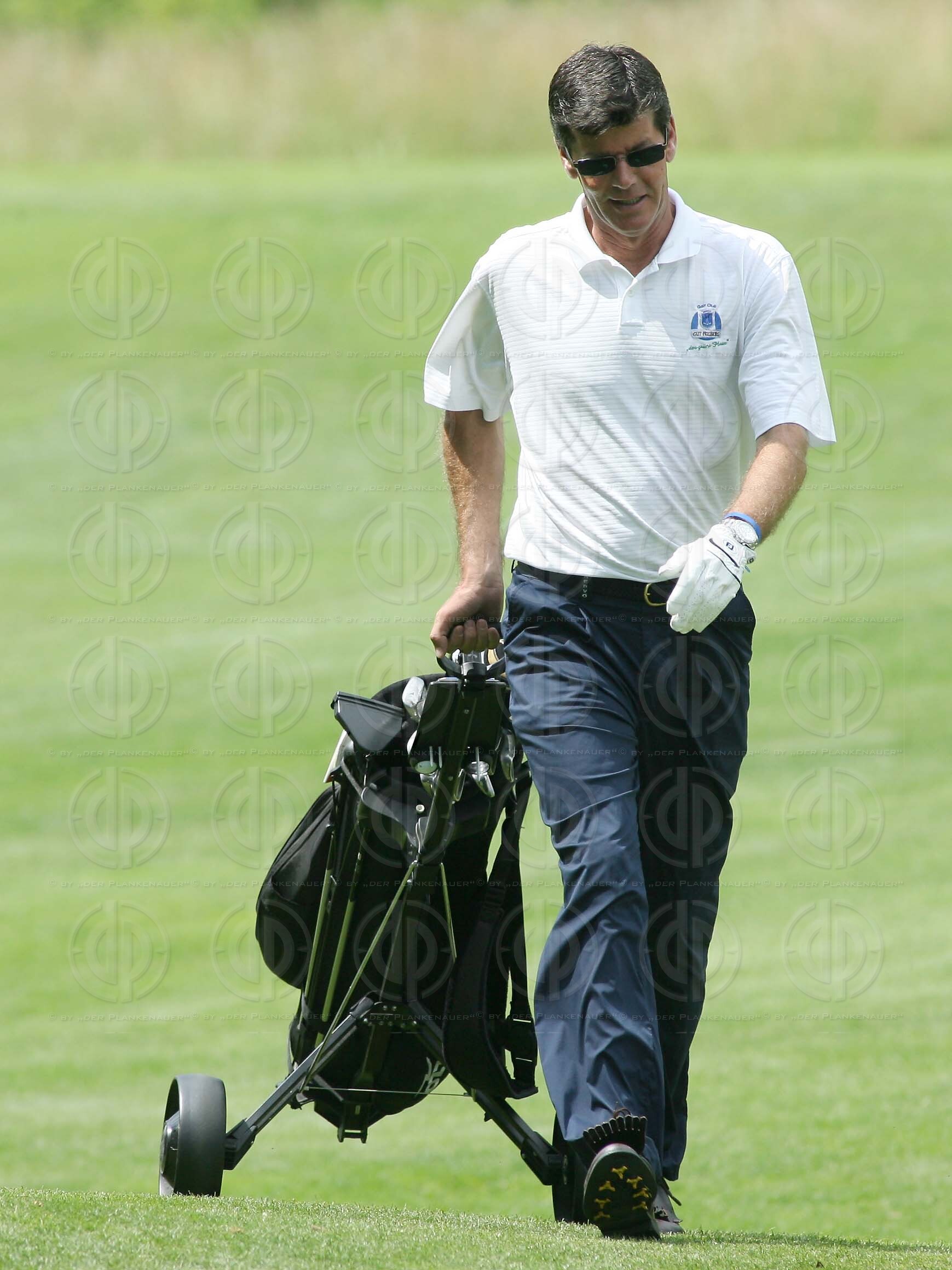 Das Institut-Charity Golf Einladungsturnier-Bewerb