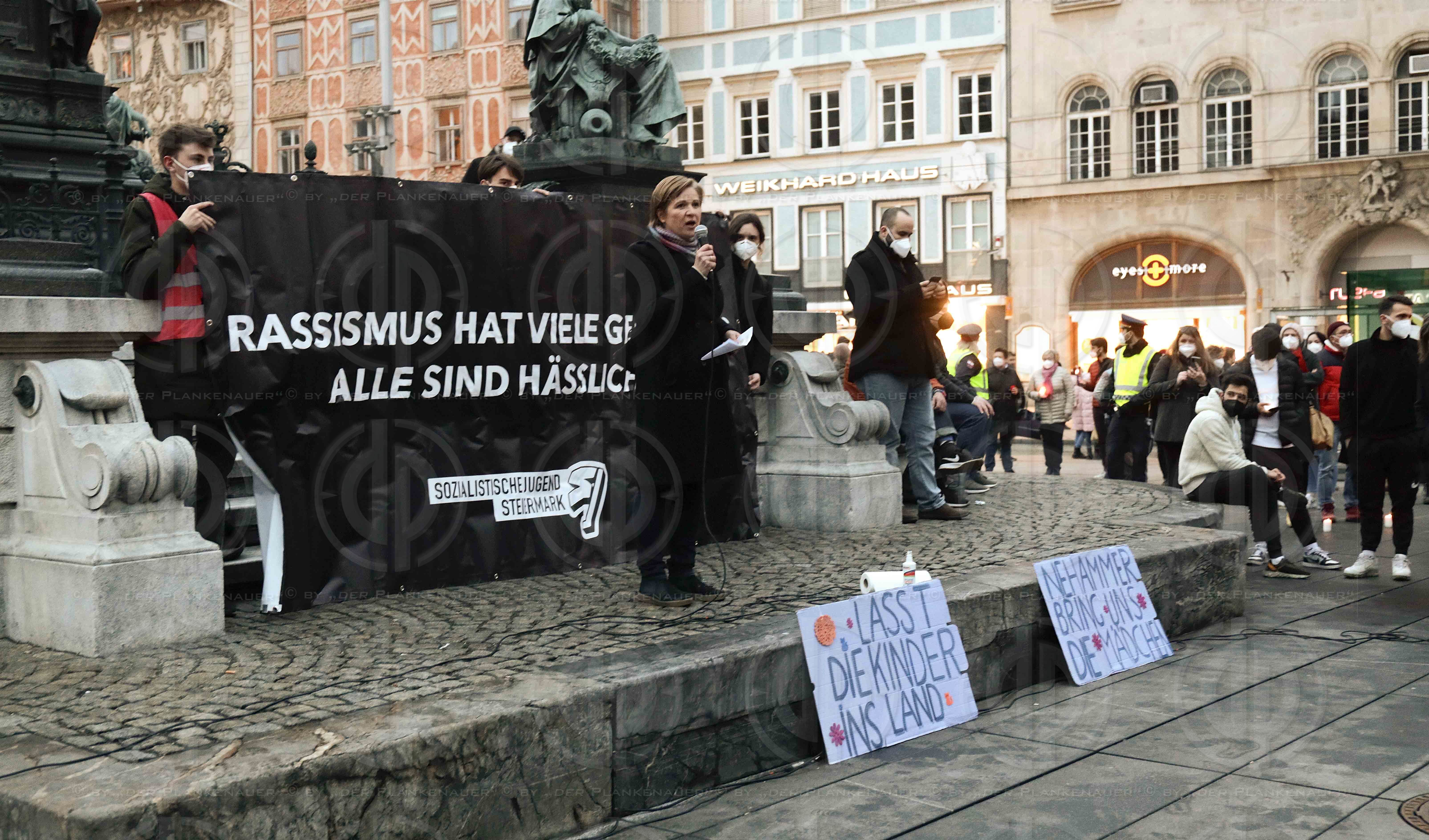 Grazer Lichtermeer gegen Abschiebungen am 30.01.2021