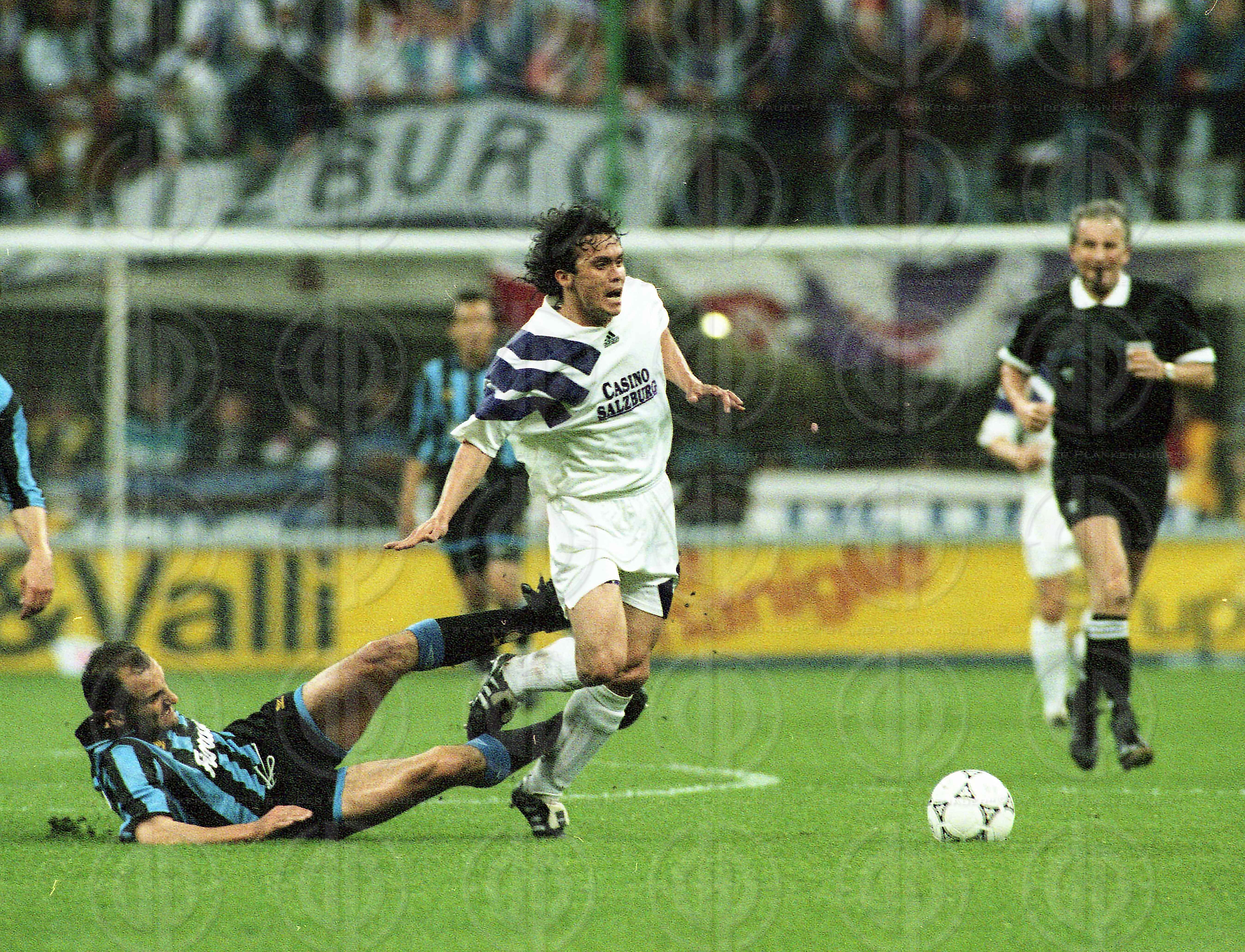 Uefa-Cup Finale Inter Mailand vs. Casino Austria Salzburg (0:1)