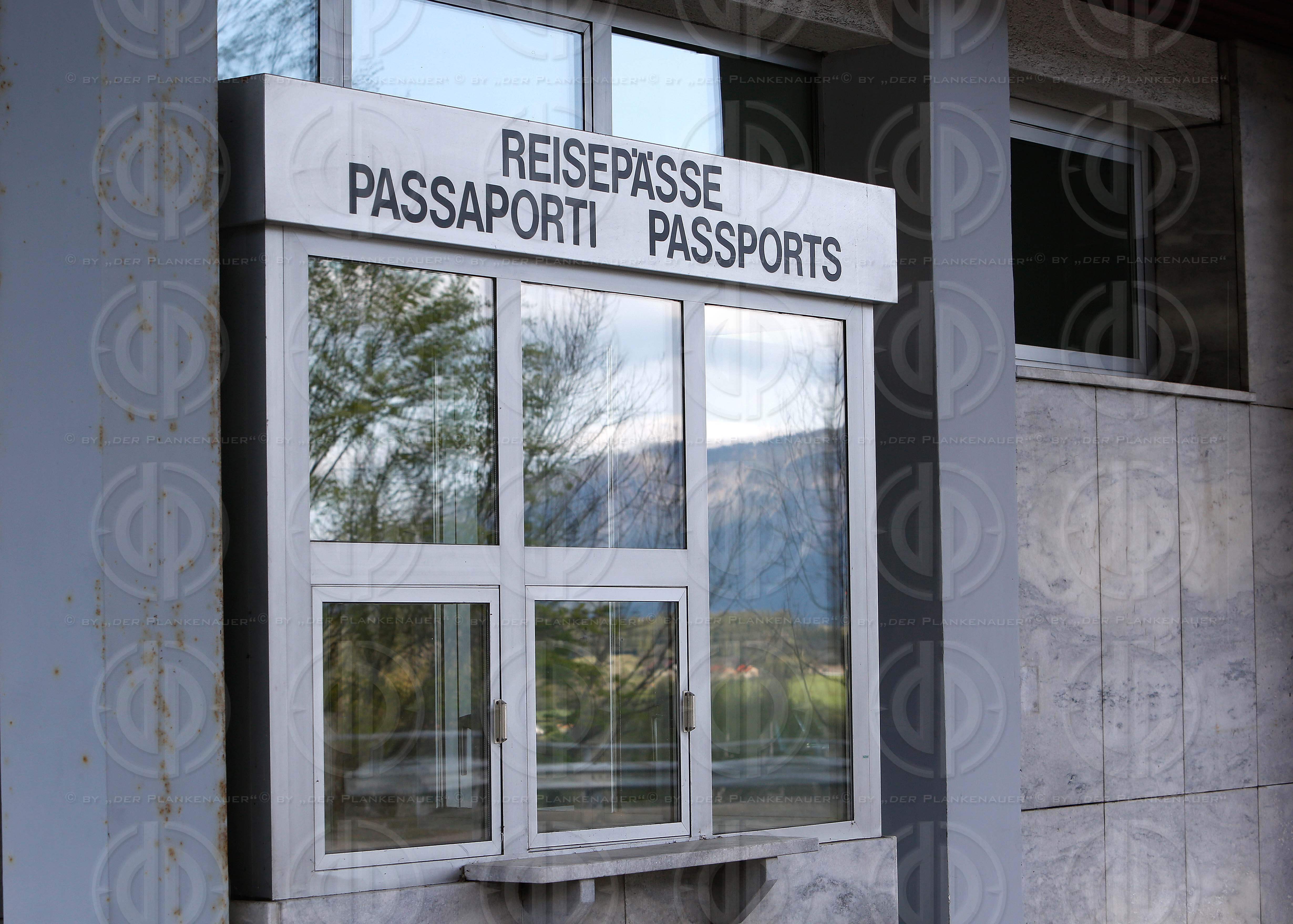 Staatsgrenze in Thoerl-Maglern