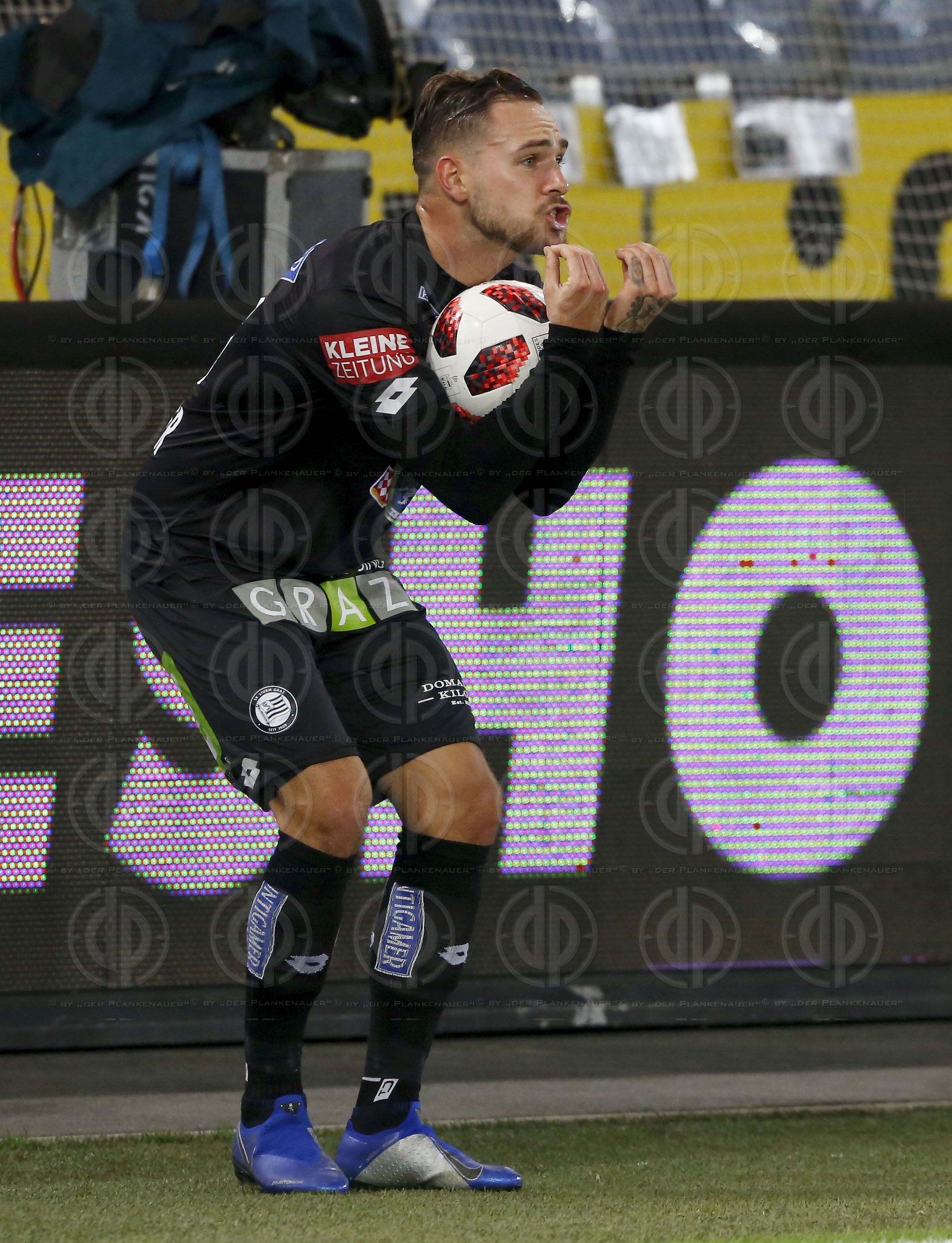 SK Sturm vs. SKN St. Poelten (0:0)