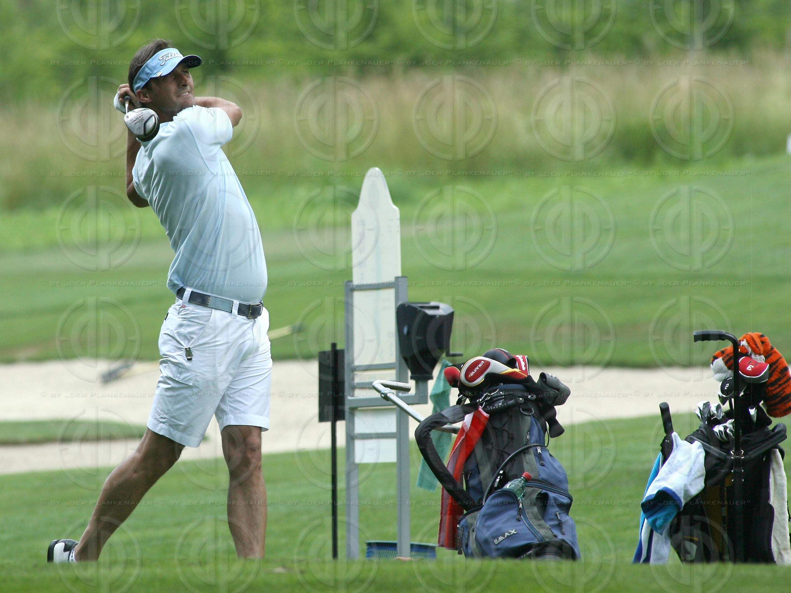 Das Institut-Charity Golf Einladungsturnier-Bewerb