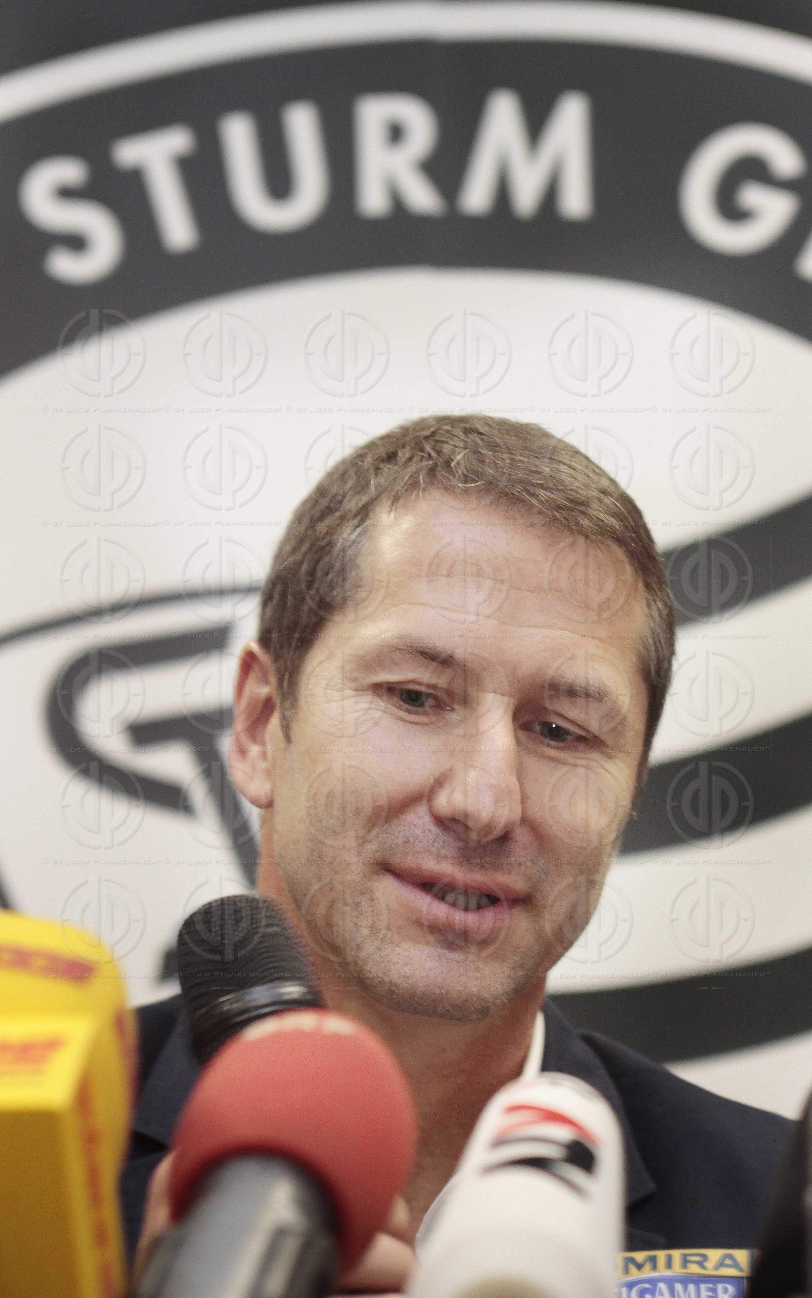 SK Sturm Pressekonferenz - neuer Trainer