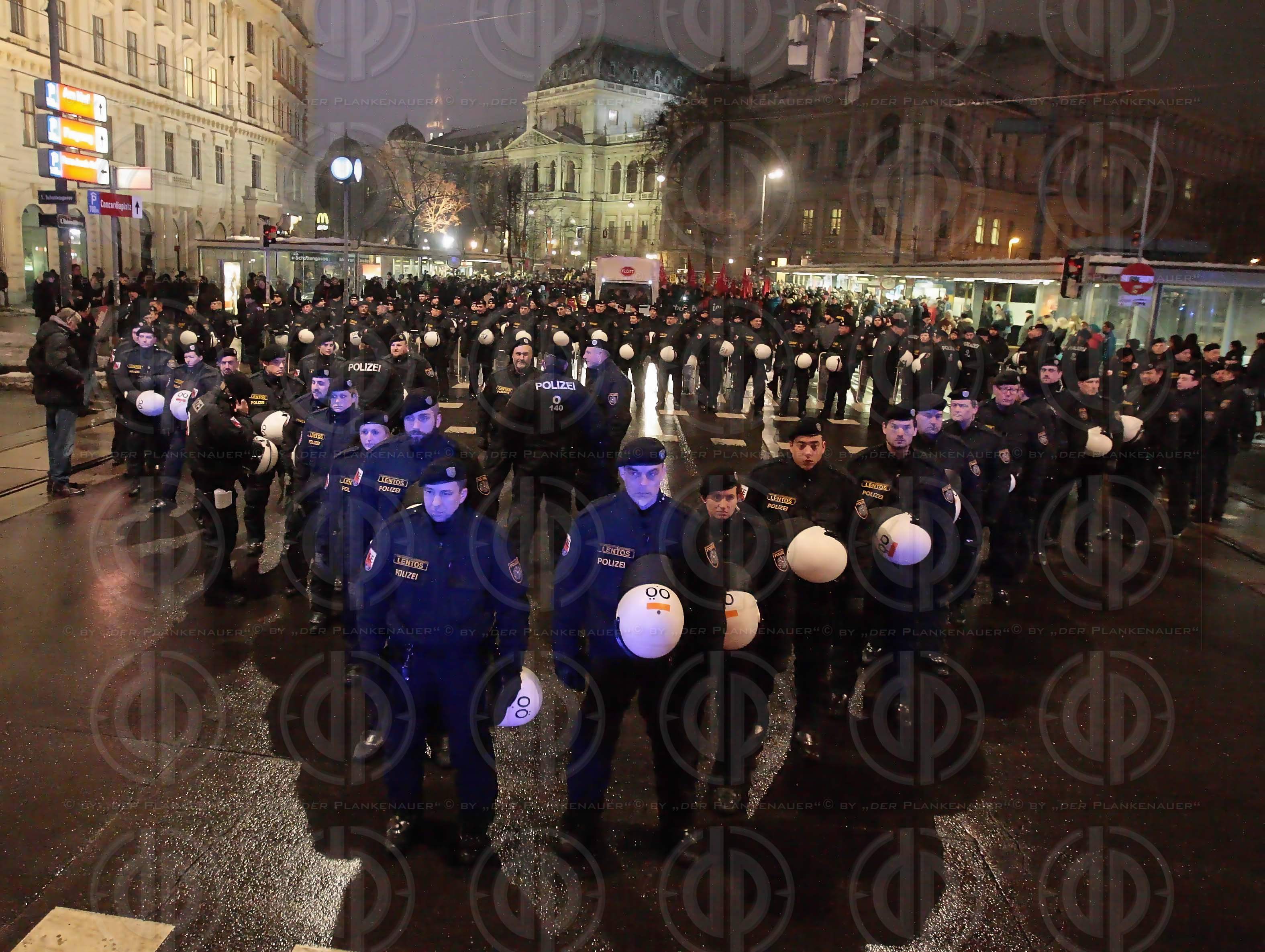 Demos rund um den Akademikerball (WKR-Ball) 2017