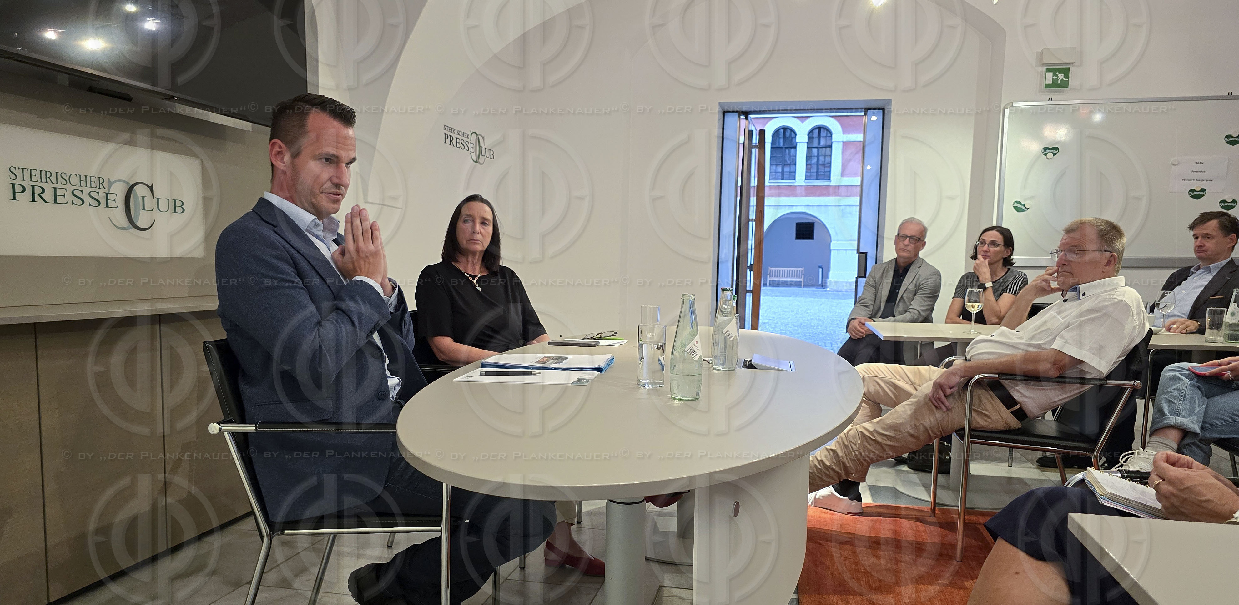 Mediengespräch mit LR Mag. Stefan HERMANN am 22.09.2025