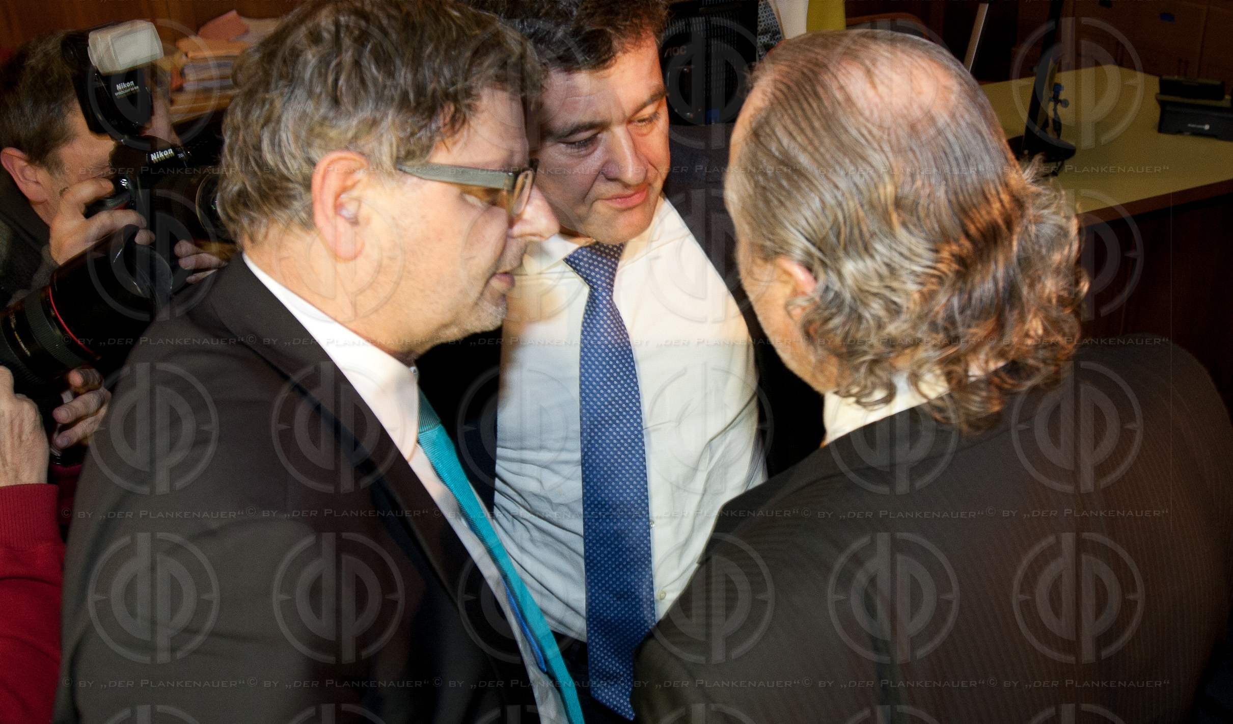 Strafverfahren gegen Hannes KARTNIG u.a.