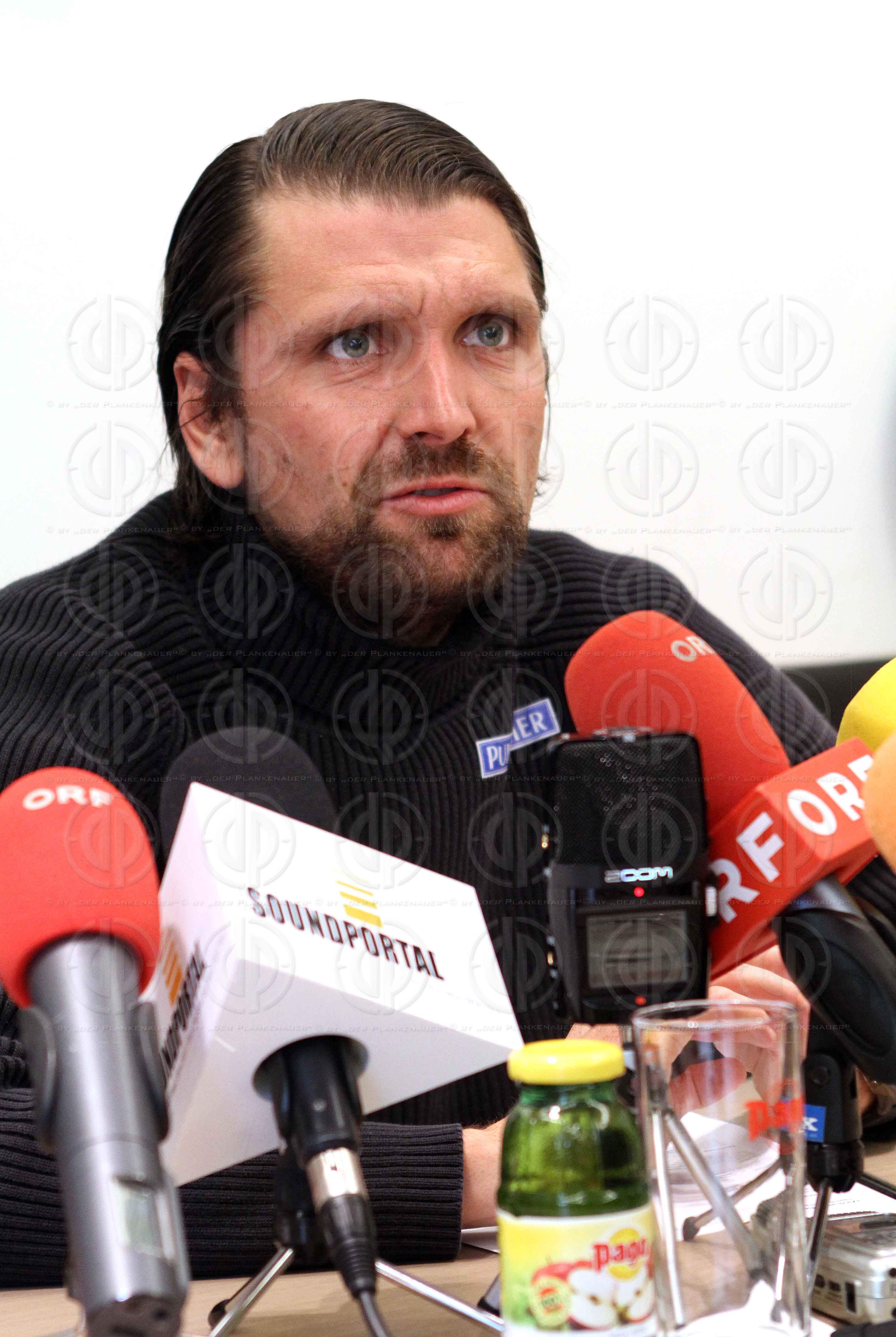 SK Sturm Pressekonferenz