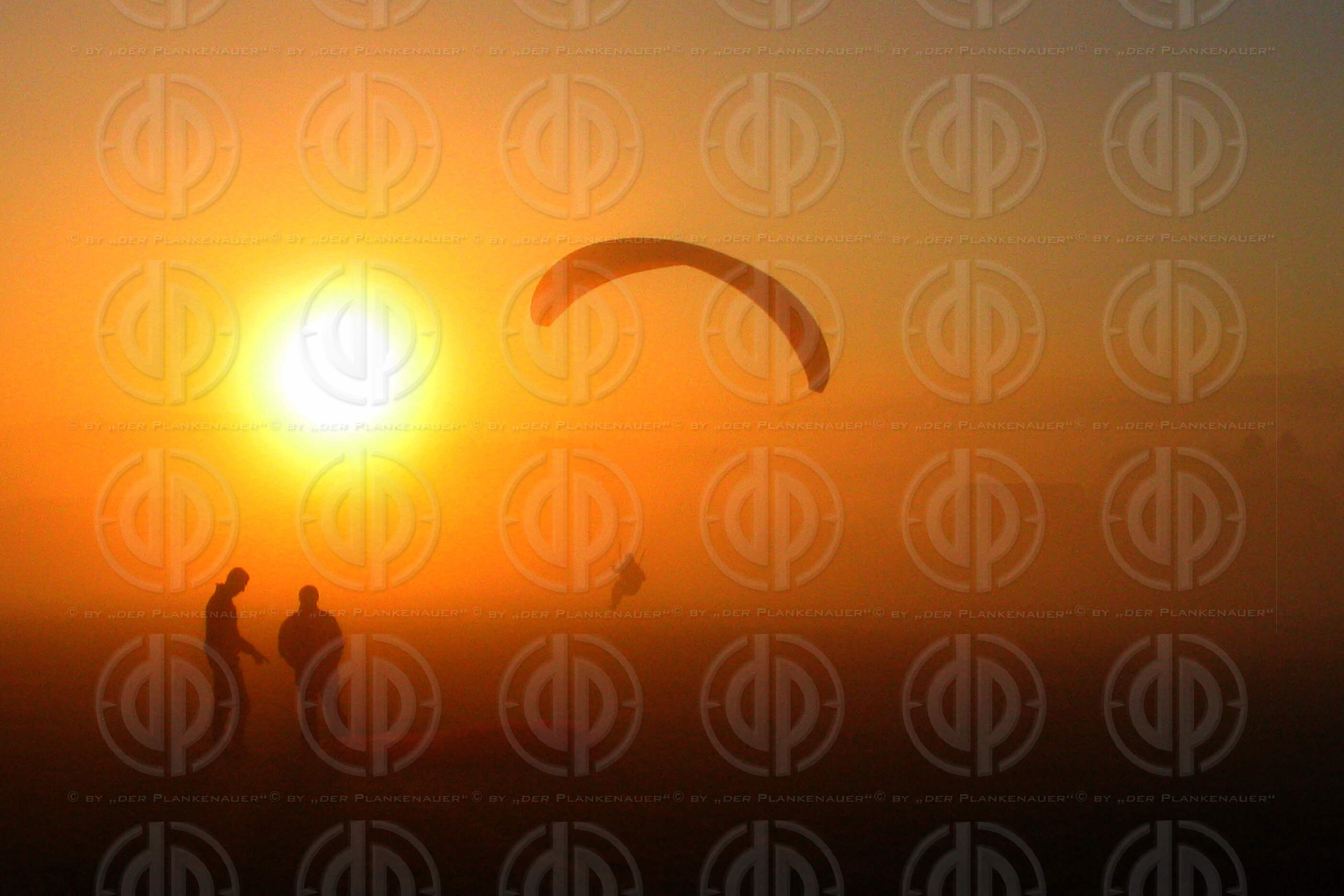 Paragleiten in die Sonne