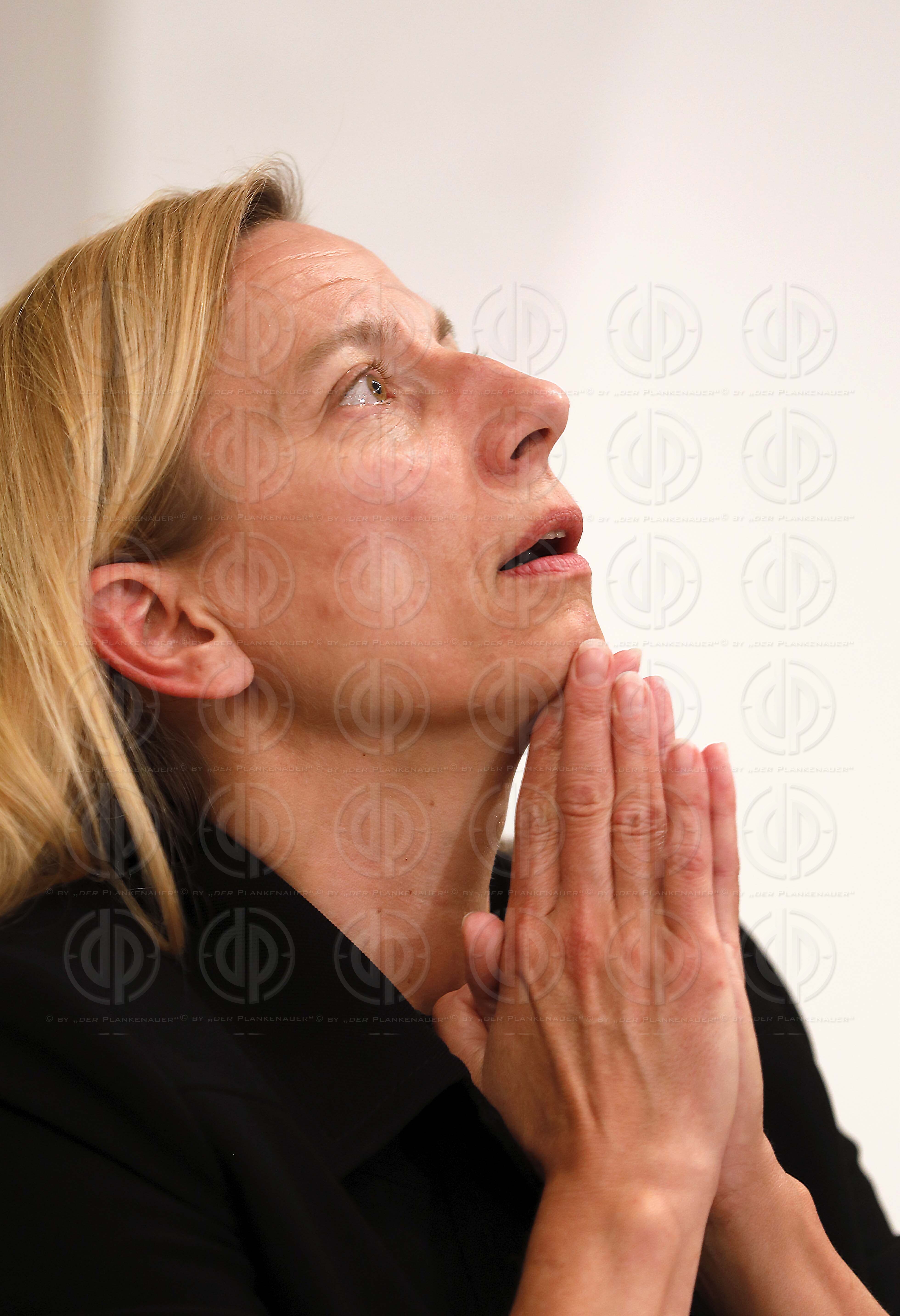 BMin. Juliane BOGNER-STRAUSS im steir. Presseclub