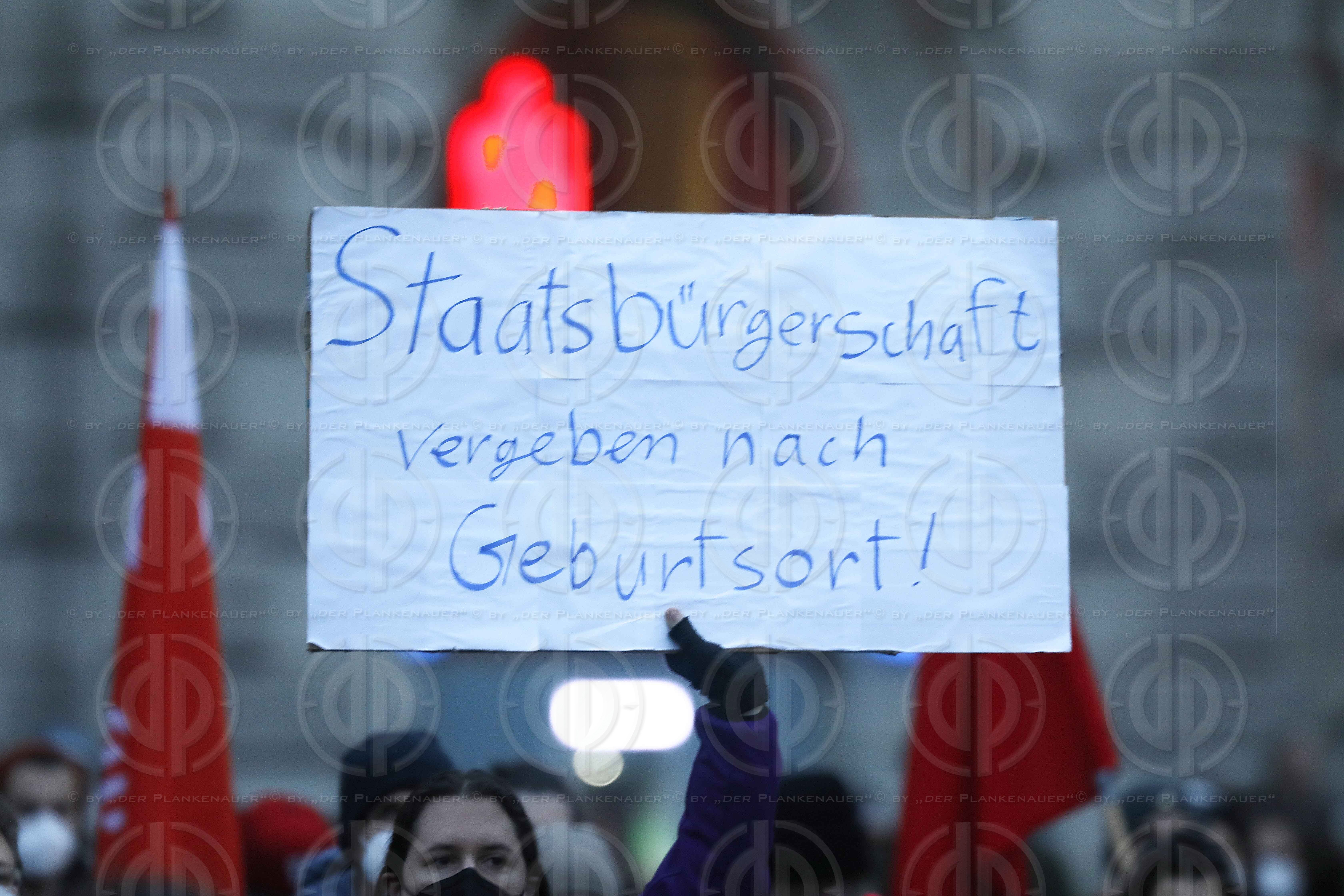 Grazer Lichtermeer gegen Abschiebungen am 30.01.2021