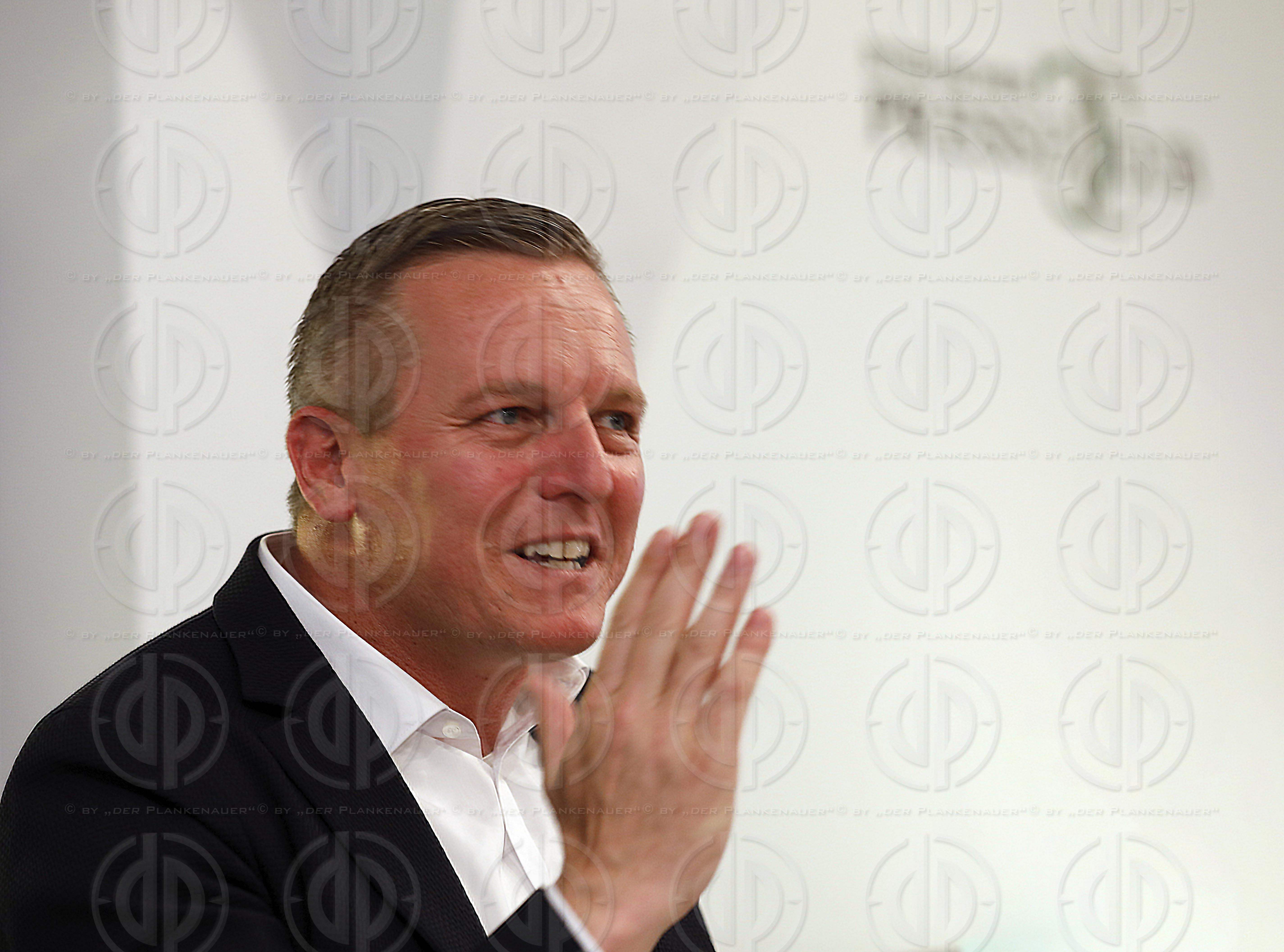 BMin. Mario KUNASEK im steir. Presseclub