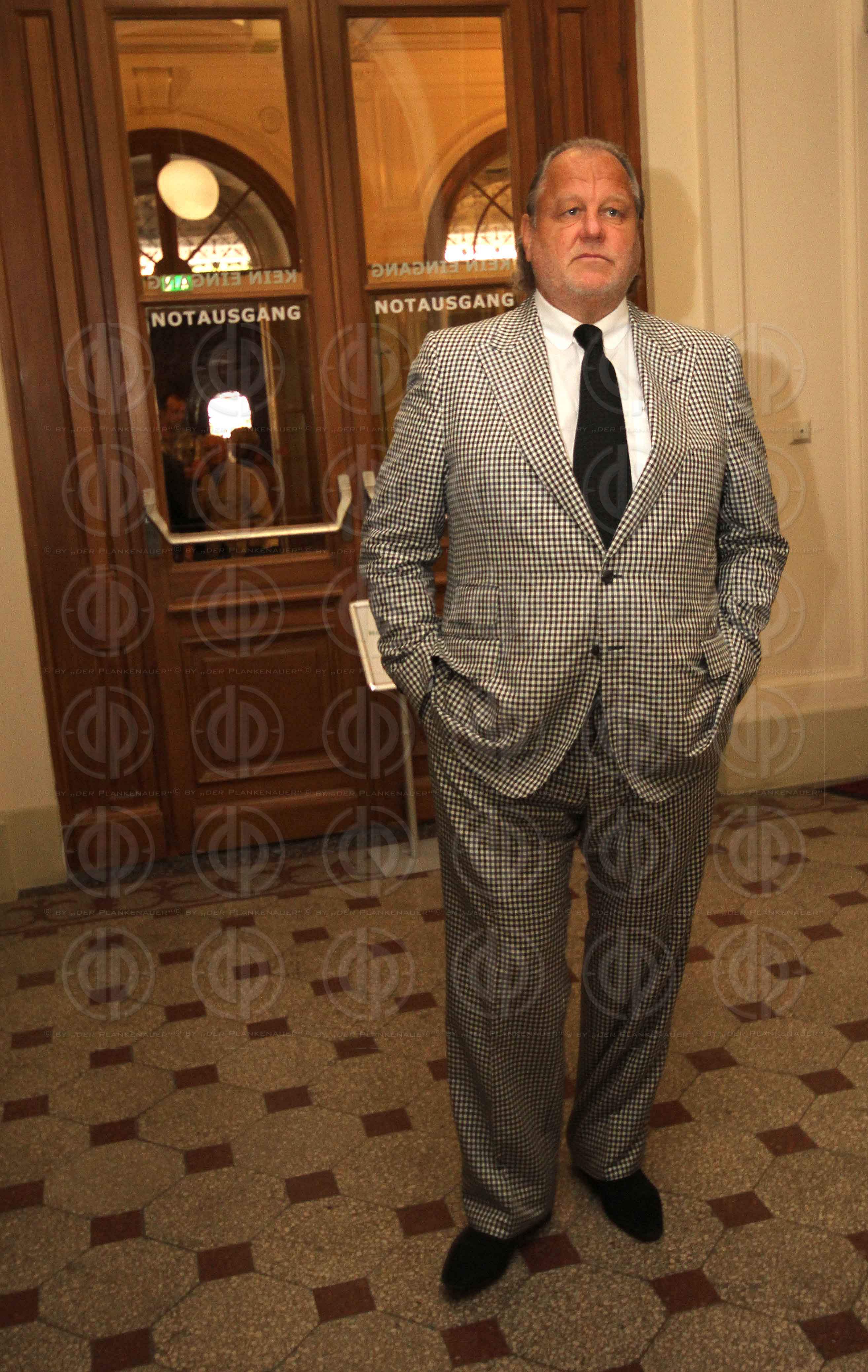 Strafverfahren gegen Hannes KARTNIG u.a.