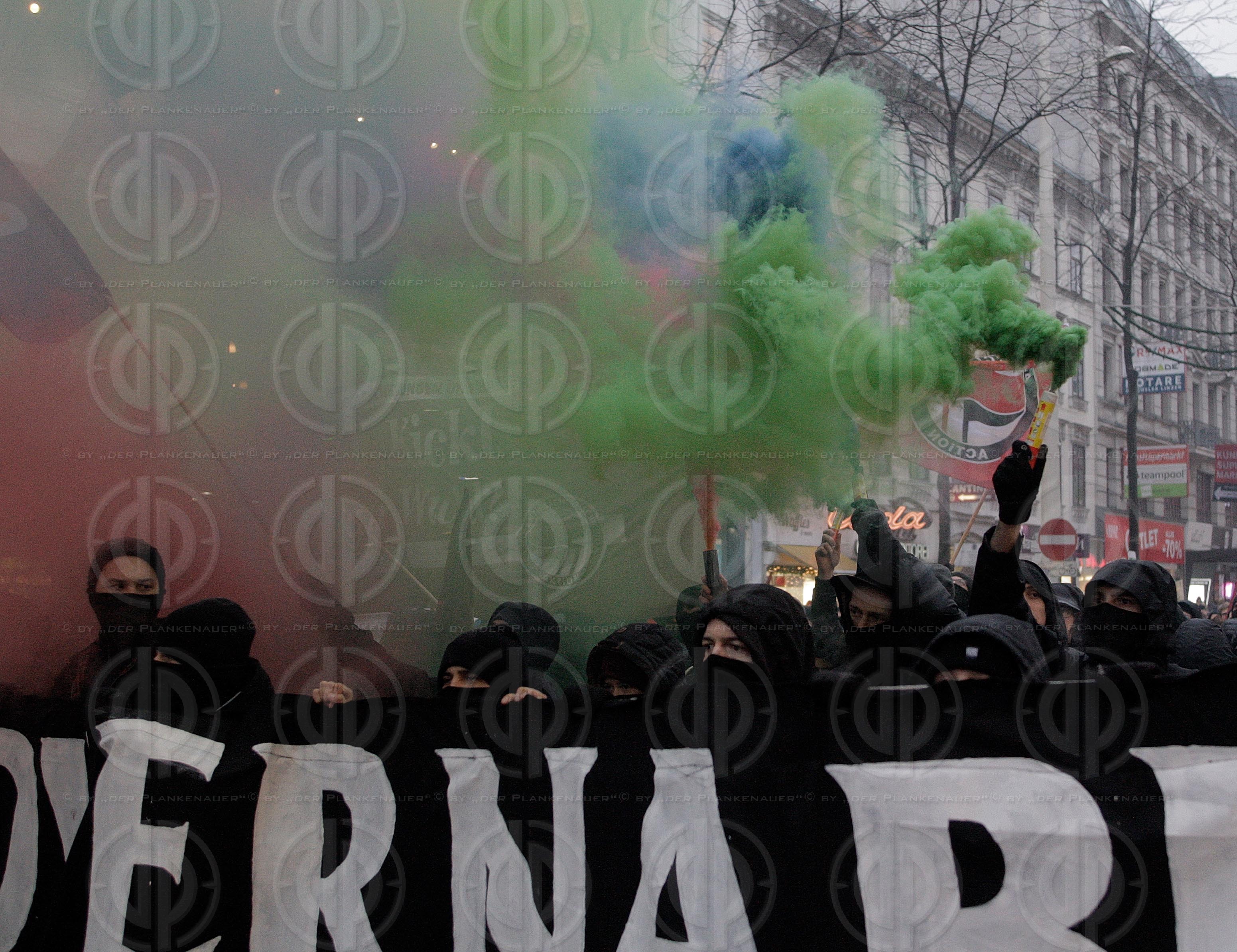 Grosskundgebung gegen tuerkisblaue Regierung