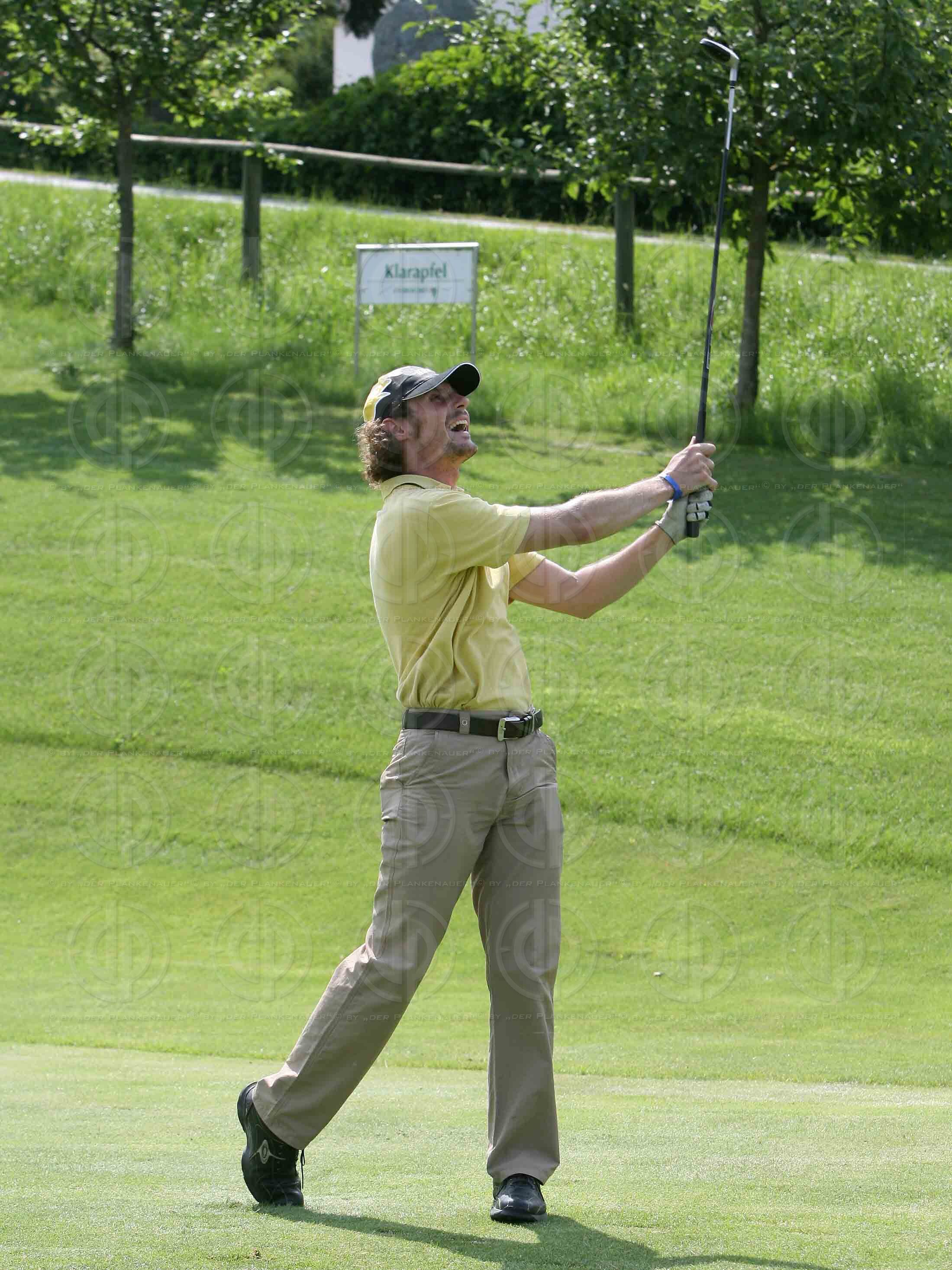 Das Institut-Charity Golf Einladungsturnier-Bewerb