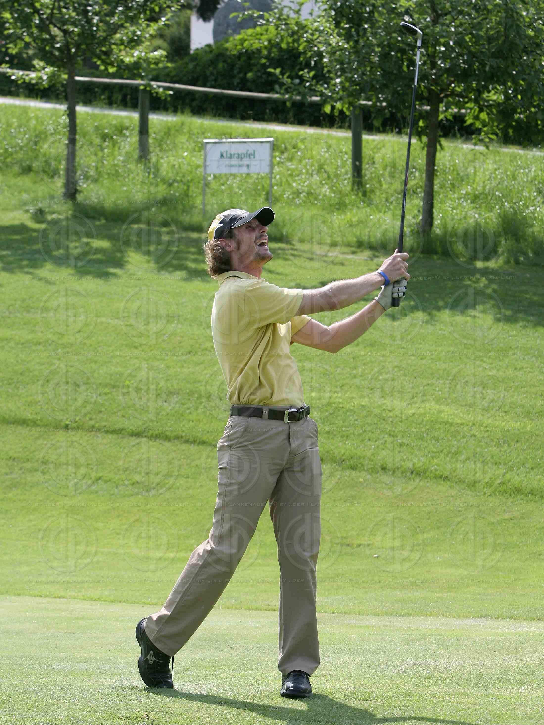 Das Institut-Charity Golf Einladungsturnier-Bewerb