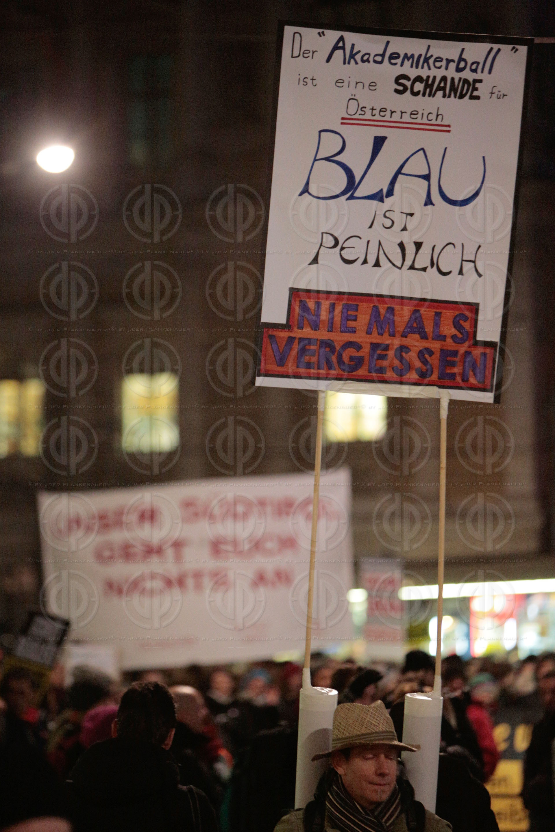 Demos rund um den Akademikerball 2016