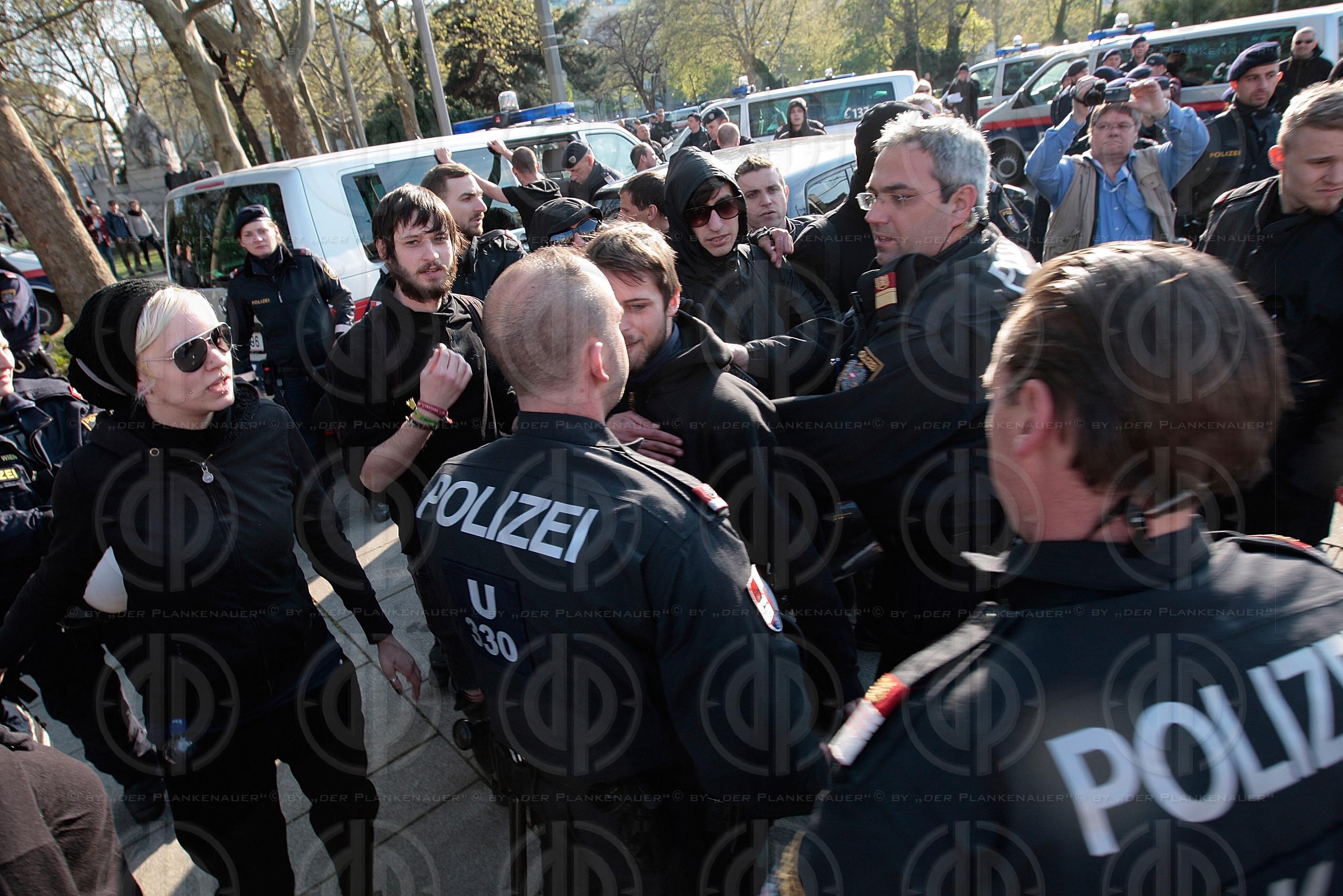 PEGIDA Demo und Gegendemo NO PEGIDA