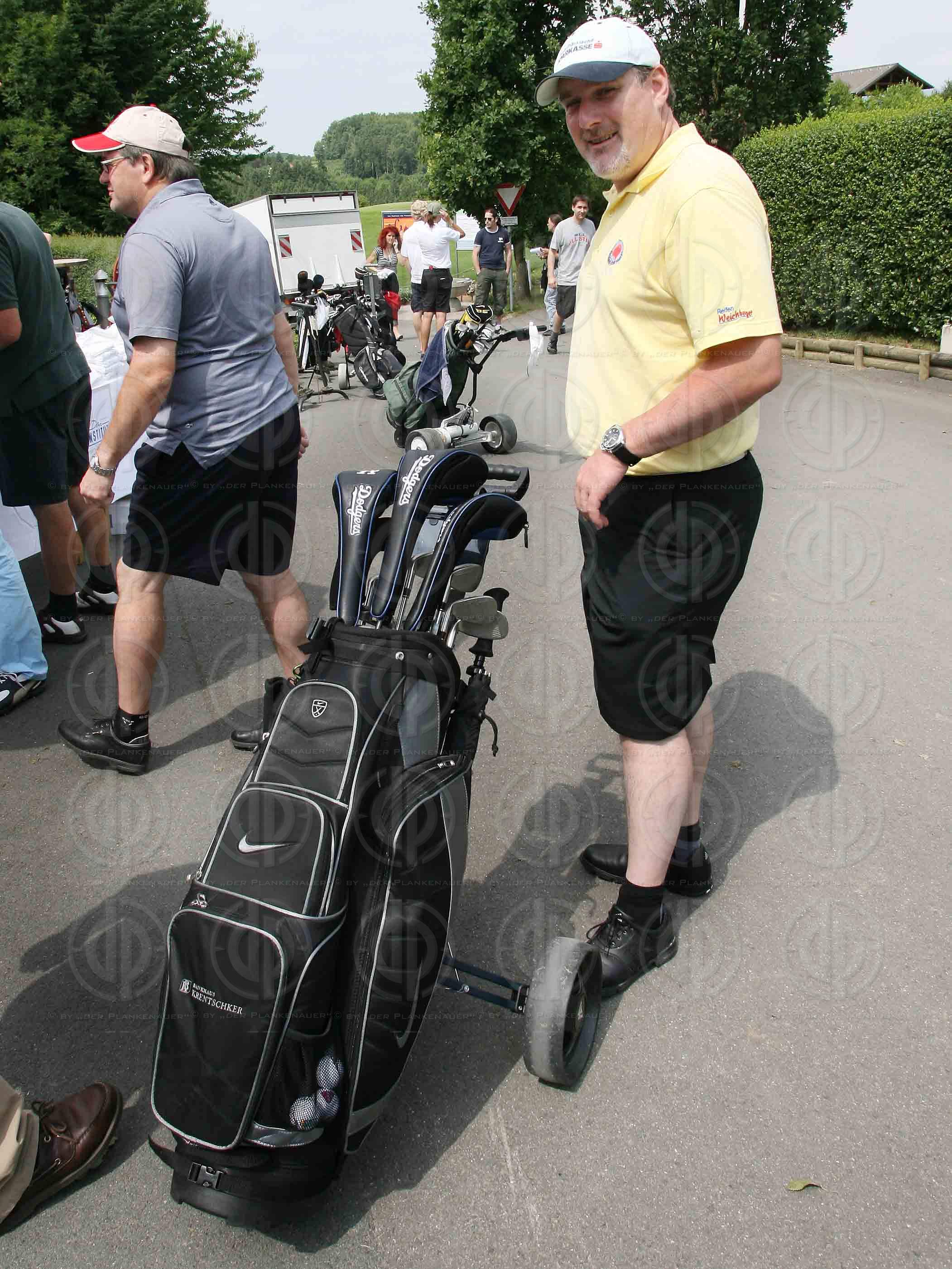 Das Institut-Charity Golf Einladungsturnier-Registrierung