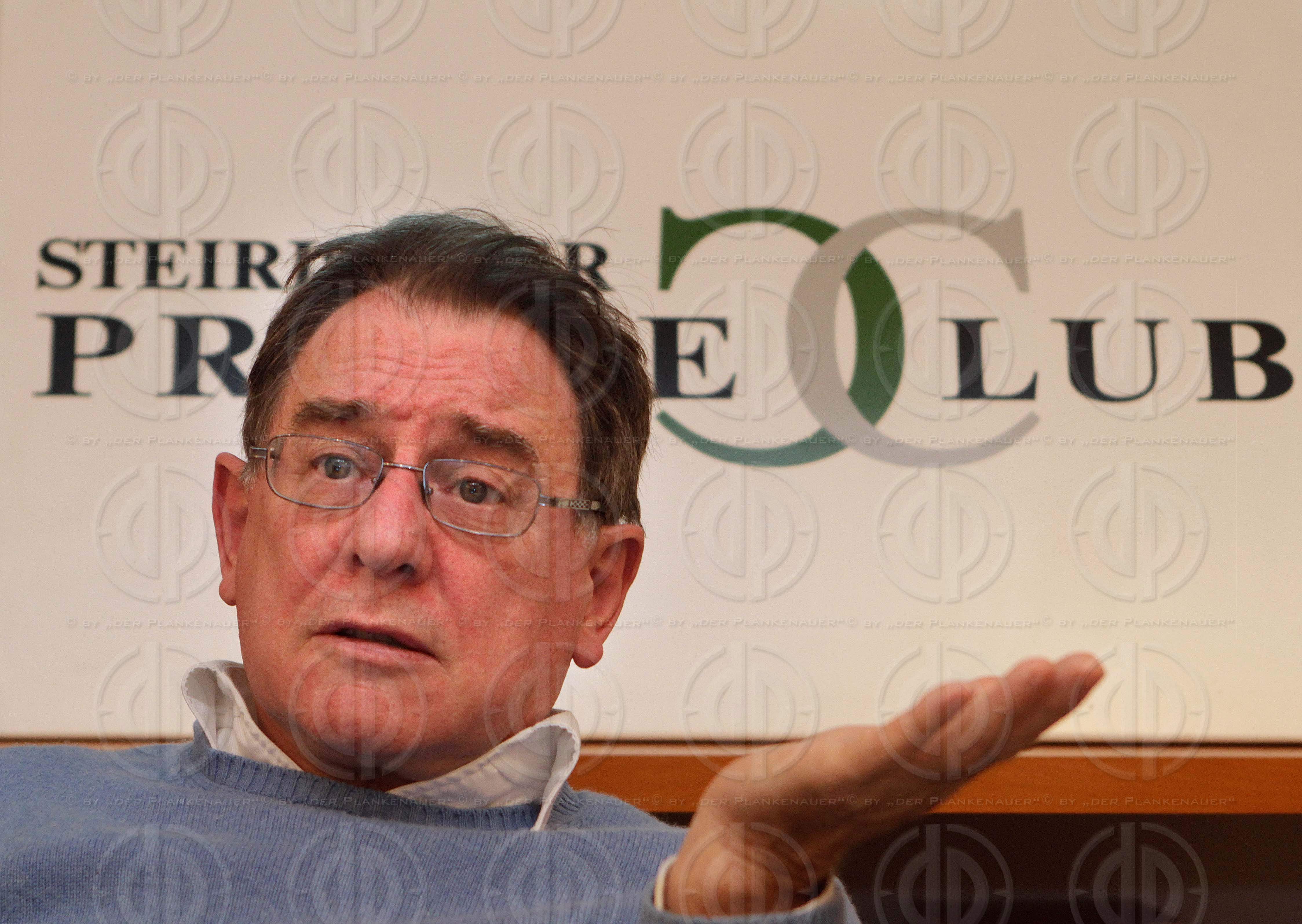 Diskussion mit Sprachforscher Rudolf MUHR