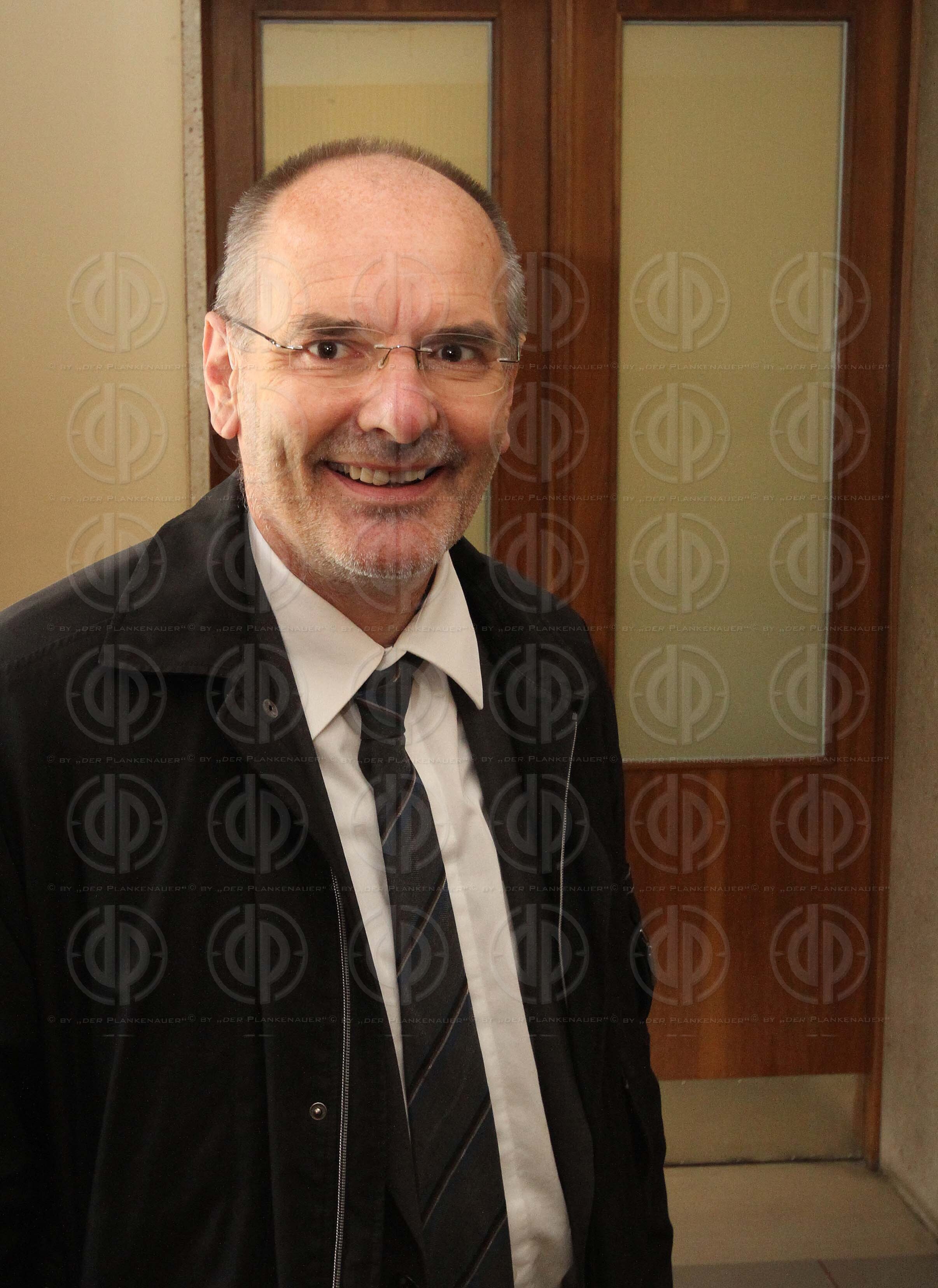 Strafverfahren gegen Hannes KARTNIG u.a.