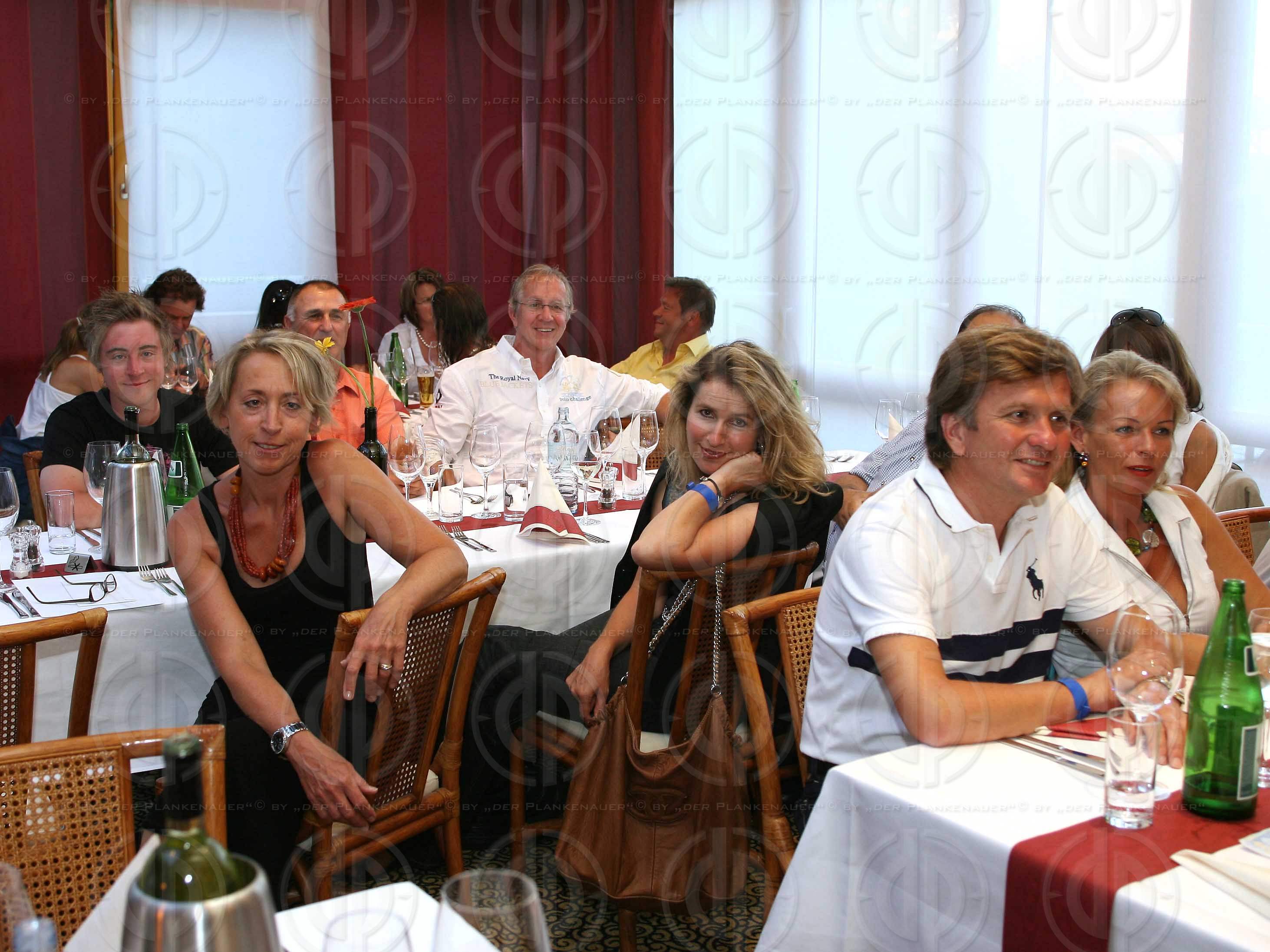 Das Institut- Charity Golf Einladungsturnier - Abend