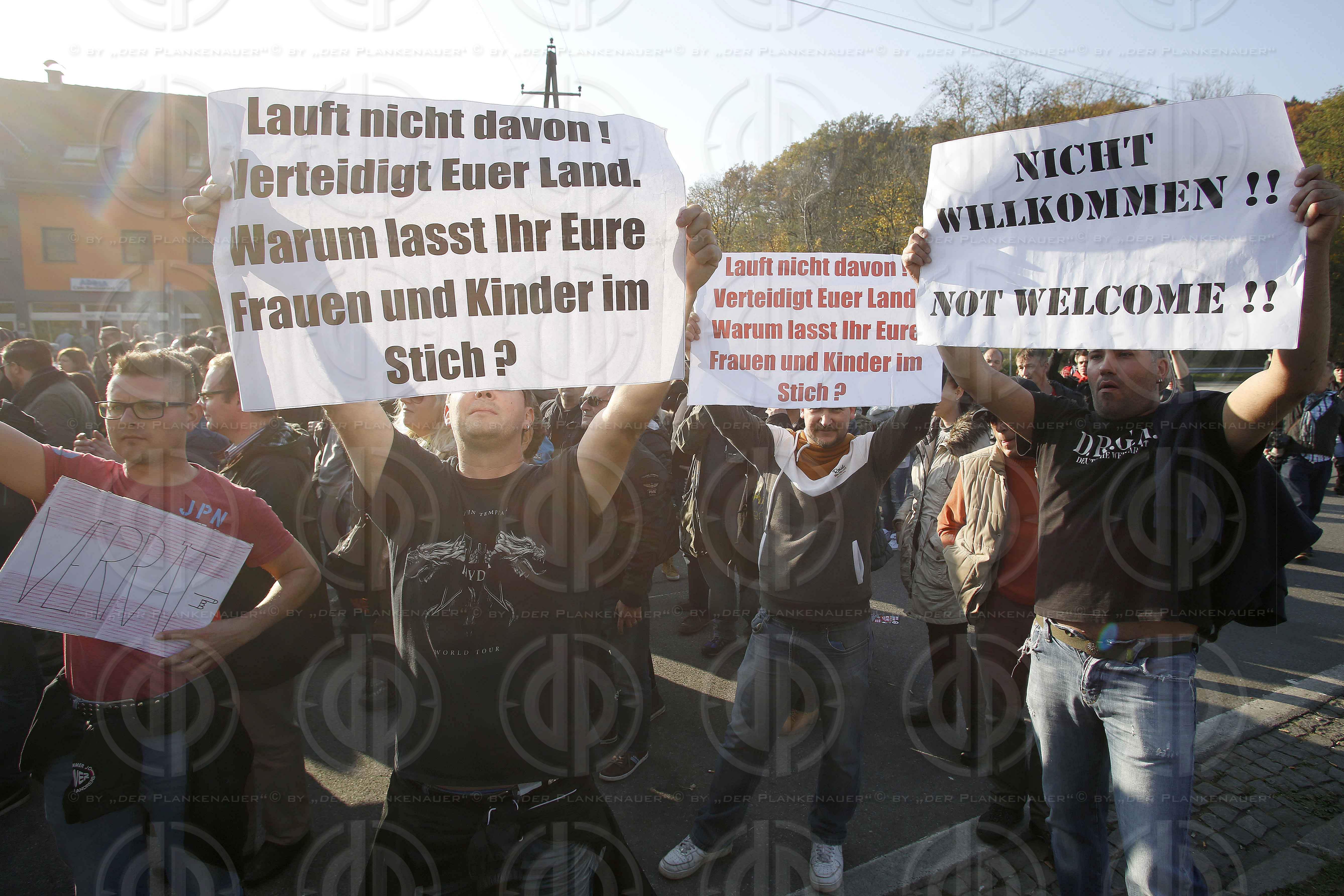 Demo gegen Fluechtlinge in Spielfeld