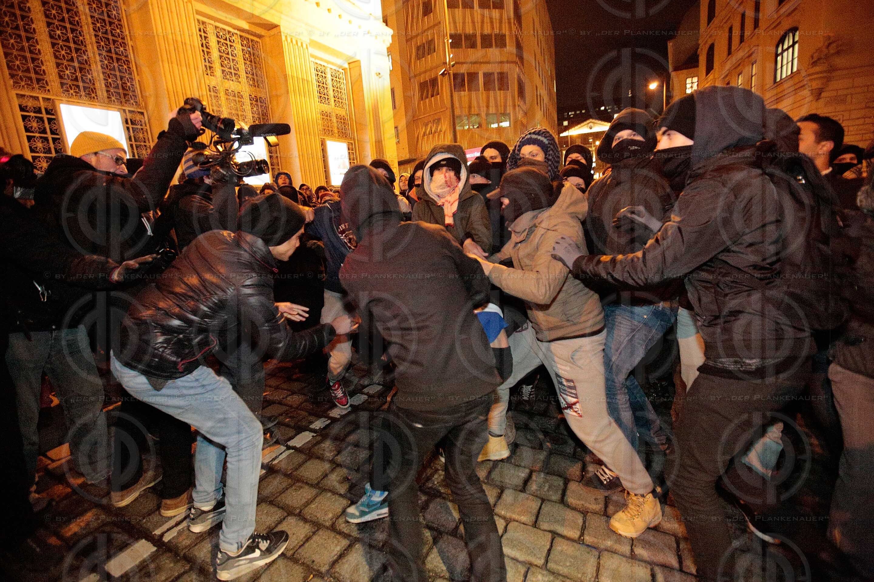 Pegida Demo und Gegendemo