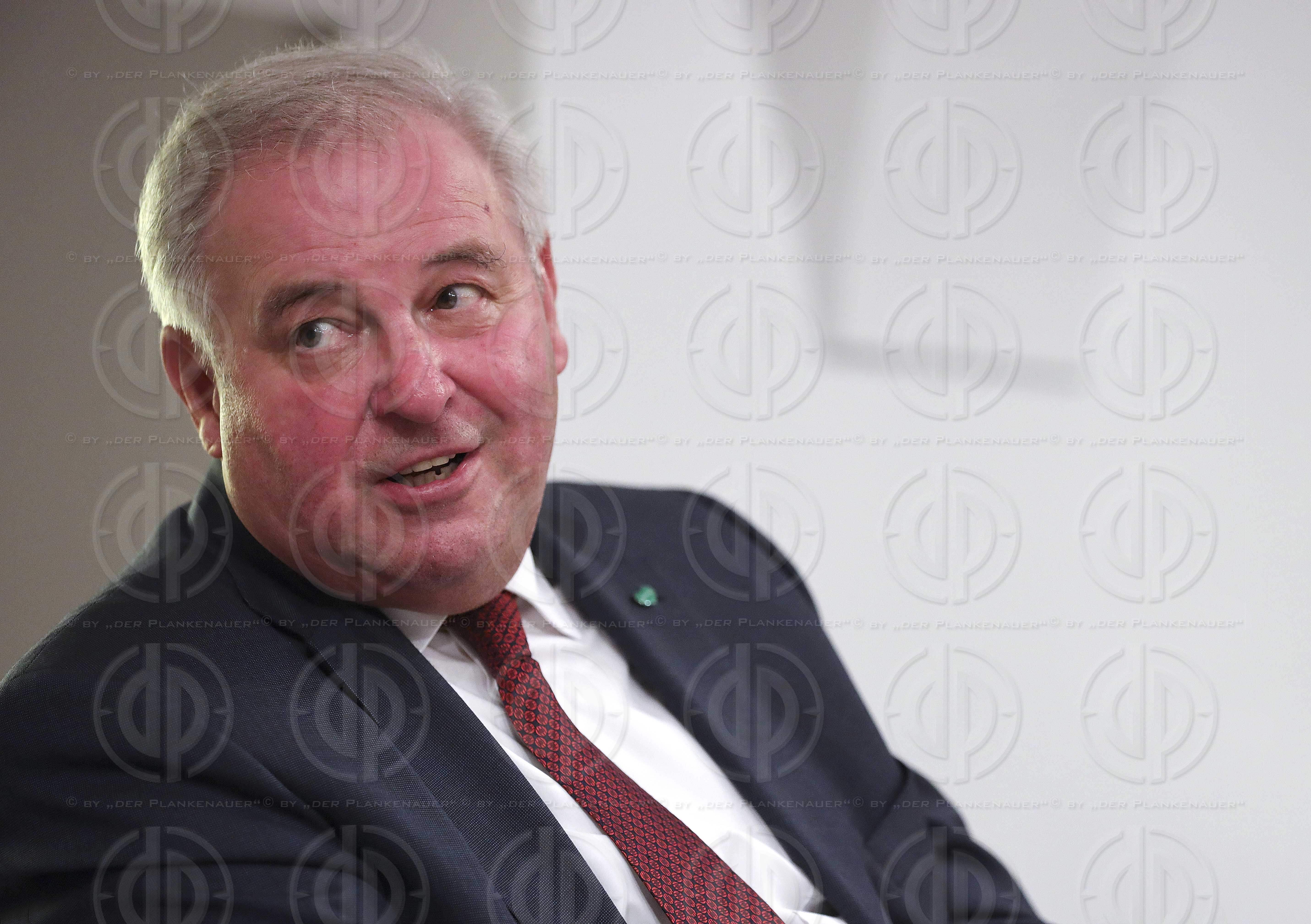 LH Schützenhöfer im Steirischen Presseclub