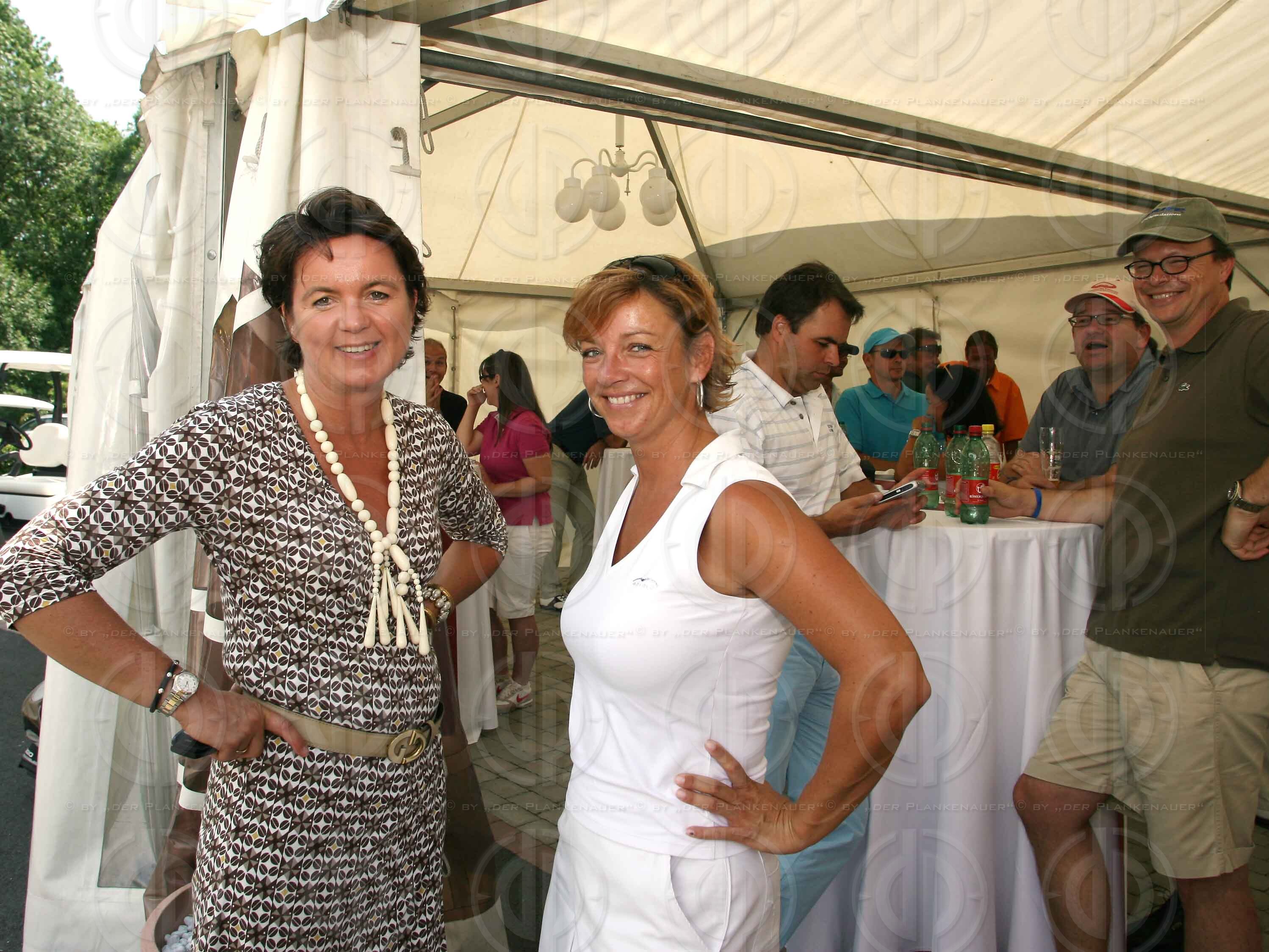 Das Institut-Charity Golf Einladungsturnier-Registrierung