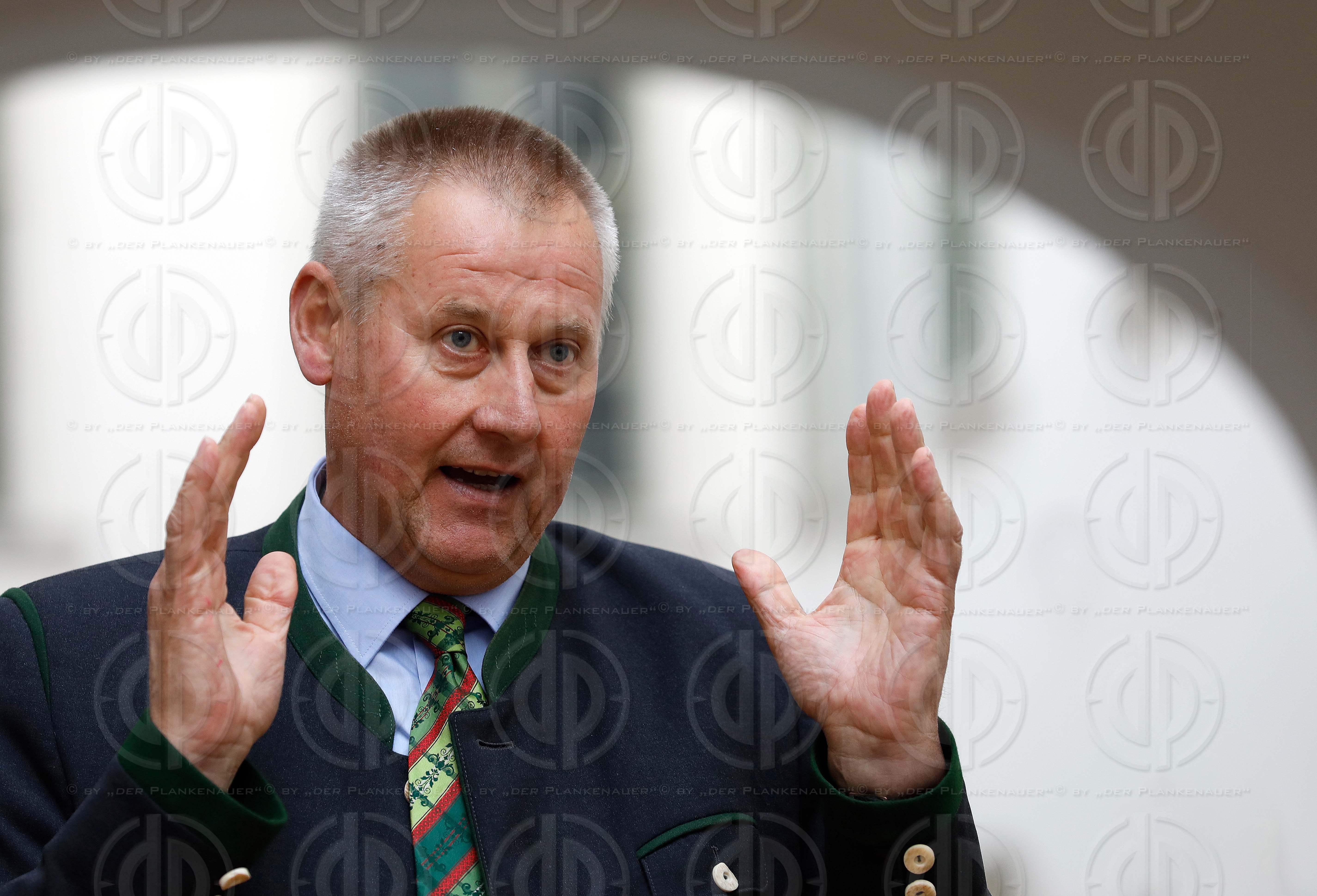 Reformjubilaeumsausstellung Ein Hammerschlag